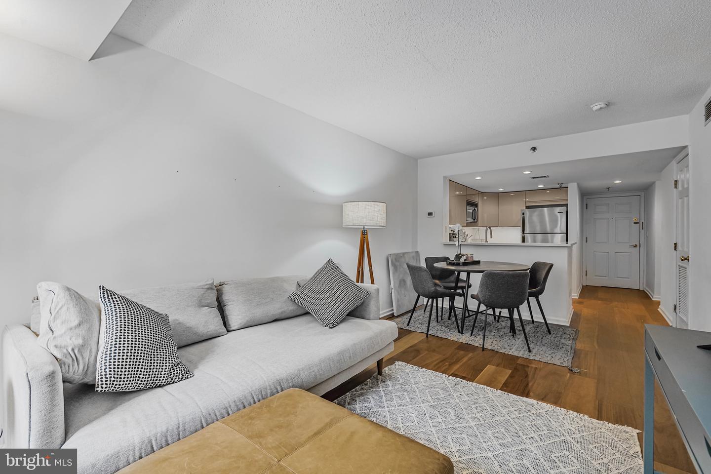 801 PENNSYLVANIA AVE NW #1125, WASHINGTON, District Of Columbia 20004, 1 Bedroom Bedrooms, ,1 BathroomBathrooms,Residential,For sale,801 PENNSYLVANIA AVE NW #1125,DCDC2200538 MLS # DCDC2200538