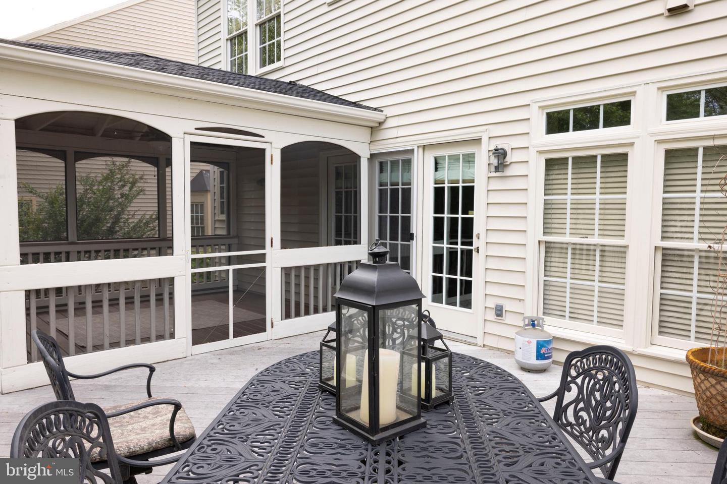 8621 JAMES CREEK DR, SPRINGFIELD, Virginia 22152, 5 Bedrooms Bedrooms, ,4 BathroomsBathrooms,Residential,For sale,8621 JAMES CREEK DR,VAFX2240910 MLS # VAFX2240910