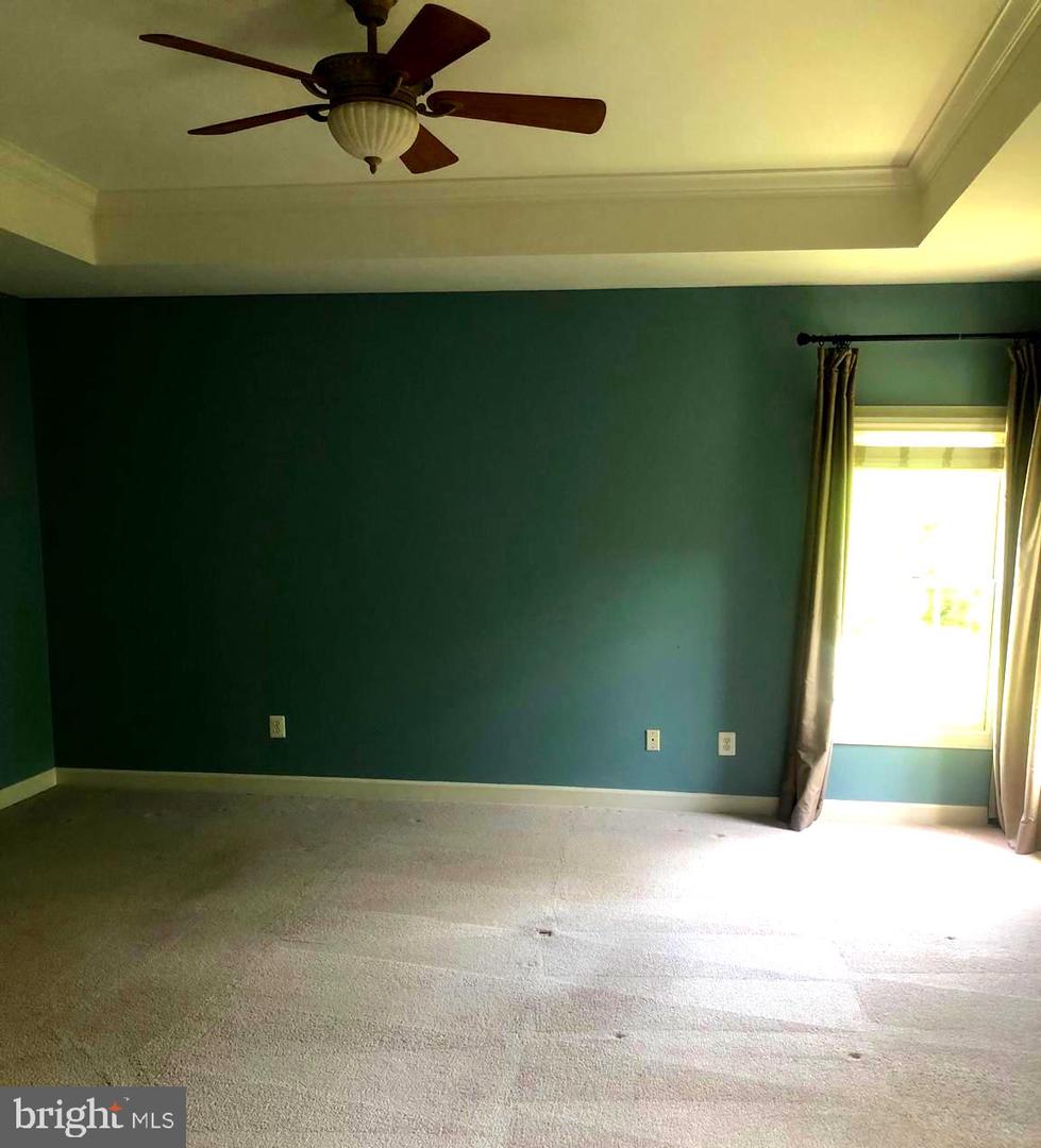 8621 JAMES CREEK DR, SPRINGFIELD, Virginia 22152, 5 Bedrooms Bedrooms, ,4 BathroomsBathrooms,Residential,For sale,8621 JAMES CREEK DR,VAFX2240910 MLS # VAFX2240910