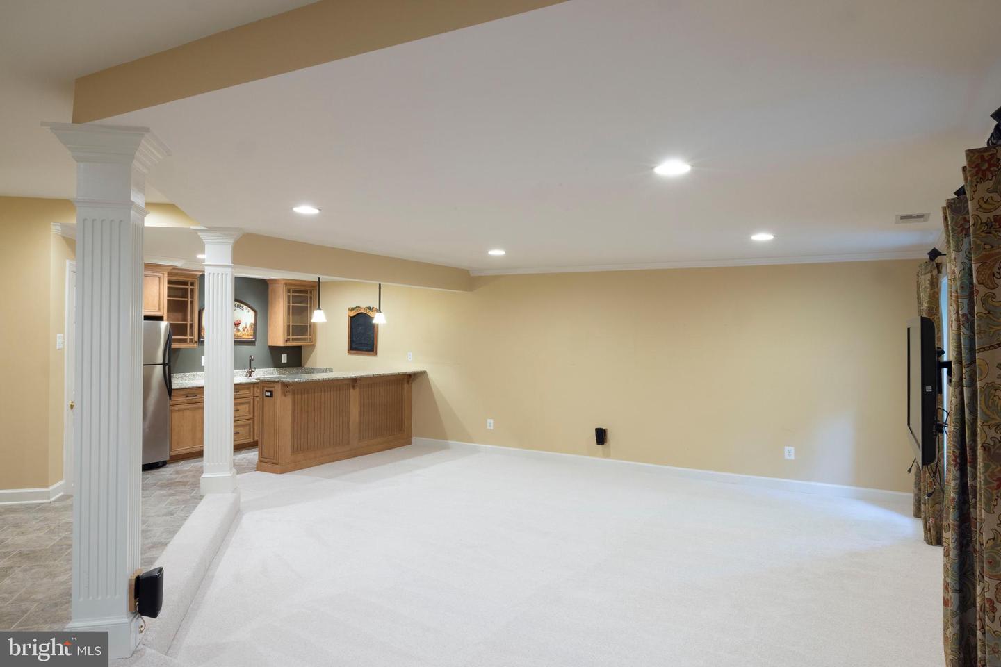 8621 JAMES CREEK DR, SPRINGFIELD, Virginia 22152, 5 Bedrooms Bedrooms, ,4 BathroomsBathrooms,Residential,For sale,8621 JAMES CREEK DR,VAFX2240910 MLS # VAFX2240910