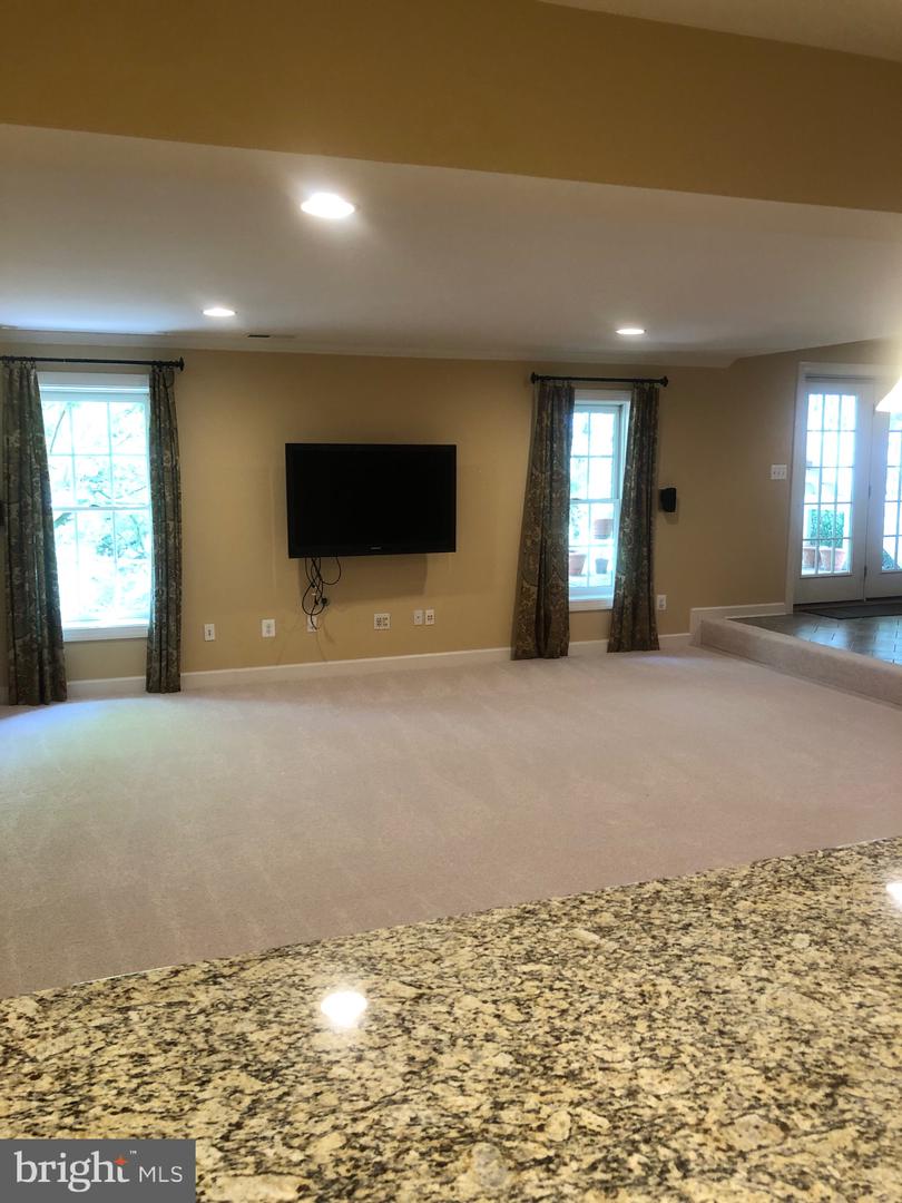 8621 JAMES CREEK DR, SPRINGFIELD, Virginia 22152, 5 Bedrooms Bedrooms, ,4 BathroomsBathrooms,Residential,For sale,8621 JAMES CREEK DR,VAFX2240910 MLS # VAFX2240910