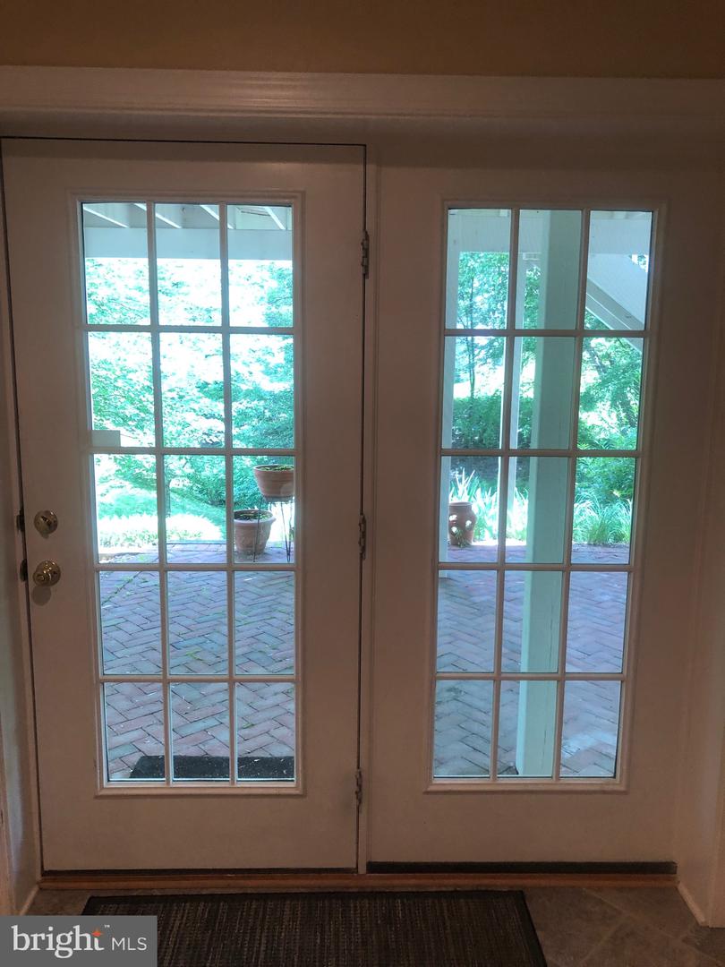 8621 JAMES CREEK DR, SPRINGFIELD, Virginia 22152, 5 Bedrooms Bedrooms, ,4 BathroomsBathrooms,Residential,For sale,8621 JAMES CREEK DR,VAFX2240910 MLS # VAFX2240910