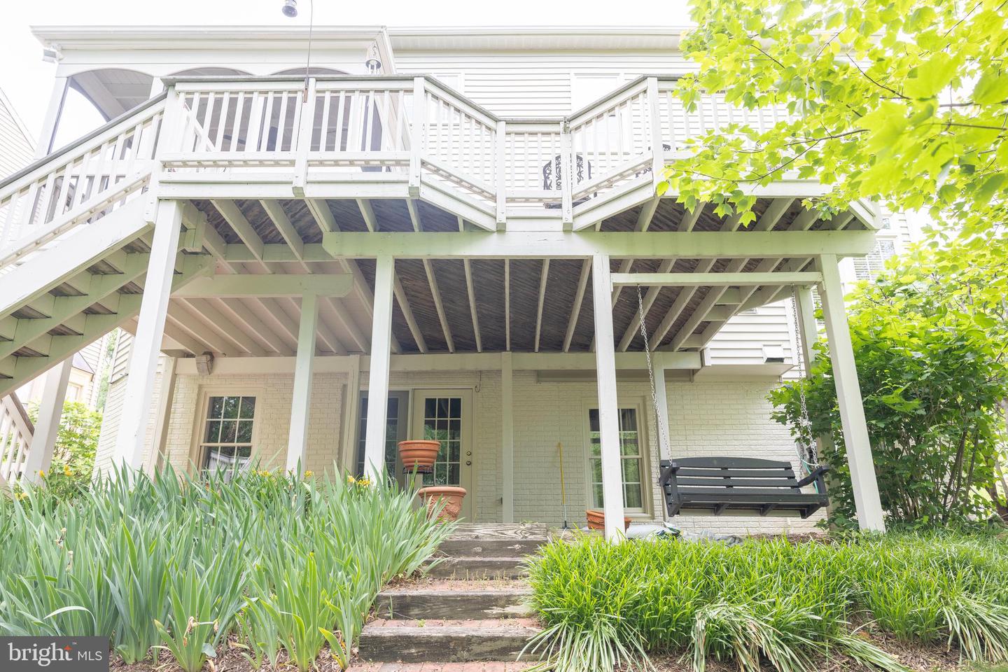 8621 JAMES CREEK DR, SPRINGFIELD, Virginia 22152, 5 Bedrooms Bedrooms, ,4 BathroomsBathrooms,Residential,For sale,8621 JAMES CREEK DR,VAFX2240910 MLS # VAFX2240910
