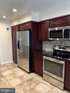 13 E CLIFF ST, ALEXANDRIA, Virginia 22301, 3 Bedrooms Bedrooms, ,2 BathroomsBathrooms,Residential,For sale,13 E CLIFF ST,VAAX2045410 MLS # VAAX2045410