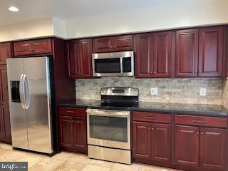 13 E CLIFF ST, ALEXANDRIA, Virginia 22301, 3 Bedrooms Bedrooms, ,2 BathroomsBathrooms,Residential,For sale,13 E CLIFF ST,VAAX2045410 MLS # VAAX2045410
