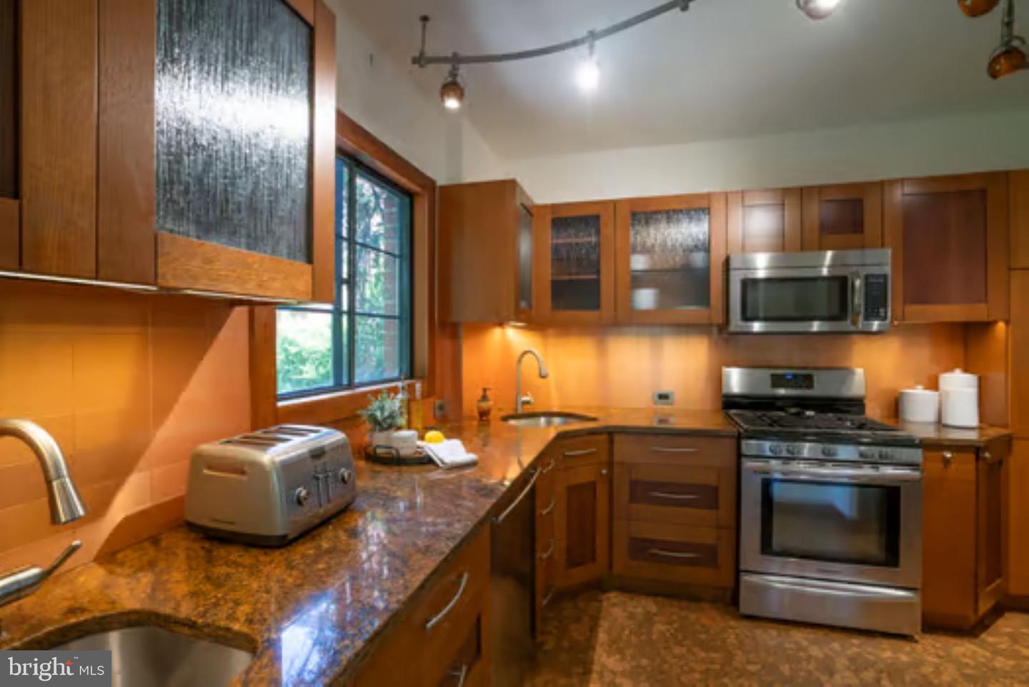 1647 PRESTON RD, ALEXANDRIA, Virginia 22302, 3 Bedrooms Bedrooms, ,3 BathroomsBathrooms,Residential,For sale,1647 PRESTON RD,VAAX2045430 MLS # VAAX2045430