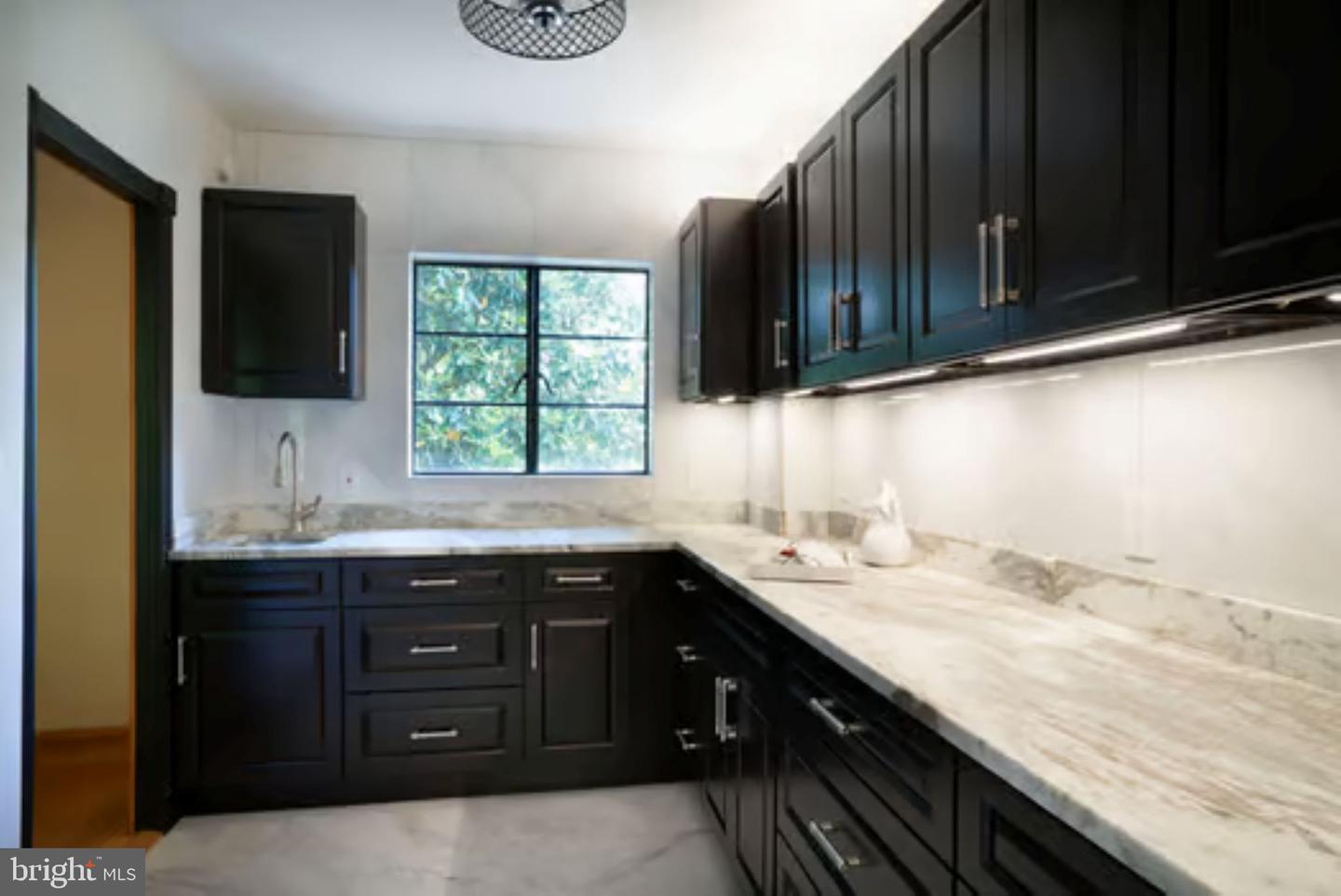 1647 PRESTON RD, ALEXANDRIA, Virginia 22302, 3 Bedrooms Bedrooms, ,3 BathroomsBathrooms,Residential,For sale,1647 PRESTON RD,VAAX2045430 MLS # VAAX2045430