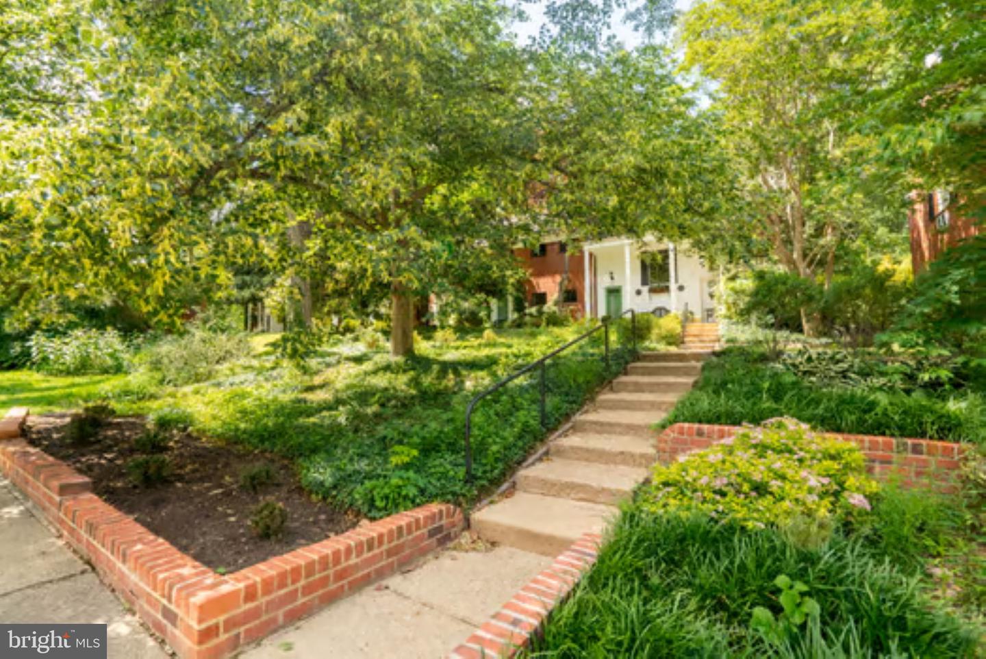 1647 PRESTON RD, ALEXANDRIA, Virginia 22302, 3 Bedrooms Bedrooms, ,3 BathroomsBathrooms,Residential,For sale,1647 PRESTON RD,VAAX2045430 MLS # VAAX2045430