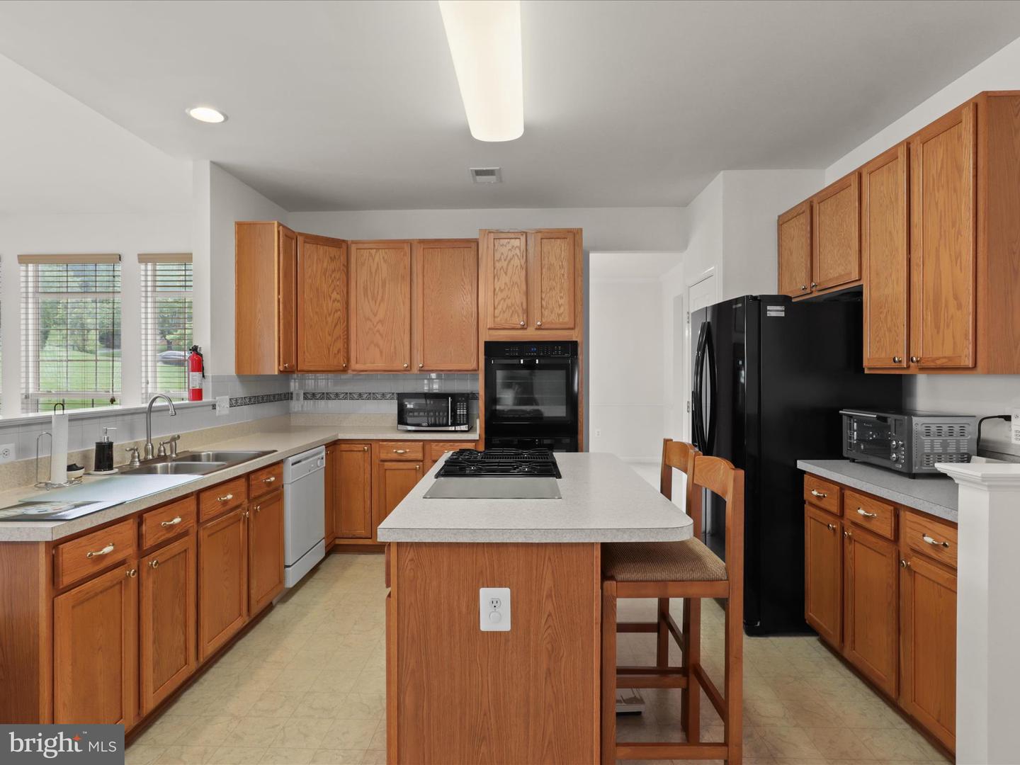 5204 SPANISH DOLLAR CT, WOODBRIDGE, Virginia 22193, 4 Bedrooms Bedrooms, ,3 BathroomsBathrooms,Residential,For sale,5204 SPANISH DOLLAR CT,VAPW2095012 MLS # VAPW2095012