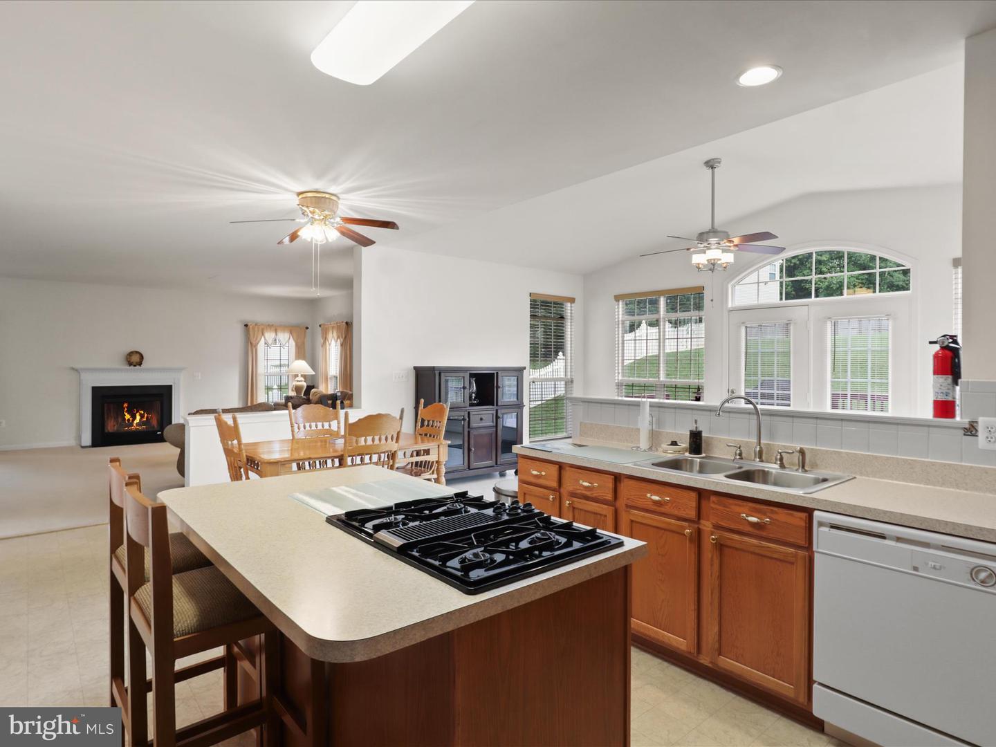 5204 SPANISH DOLLAR CT, WOODBRIDGE, Virginia 22193, 4 Bedrooms Bedrooms, ,3 BathroomsBathrooms,Residential,For sale,5204 SPANISH DOLLAR CT,VAPW2095012 MLS # VAPW2095012