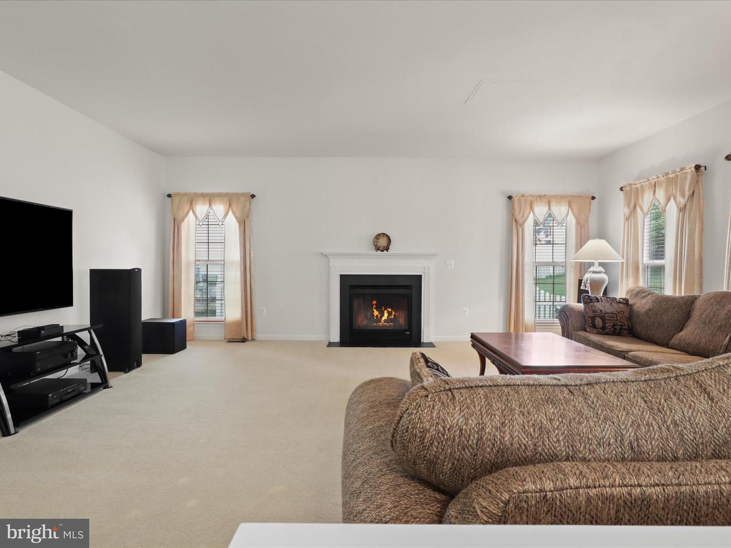 5204 SPANISH DOLLAR CT, WOODBRIDGE, Virginia 22193, 4 Bedrooms Bedrooms, ,3 BathroomsBathrooms,Residential,For sale,5204 SPANISH DOLLAR CT,VAPW2095012 MLS # VAPW2095012