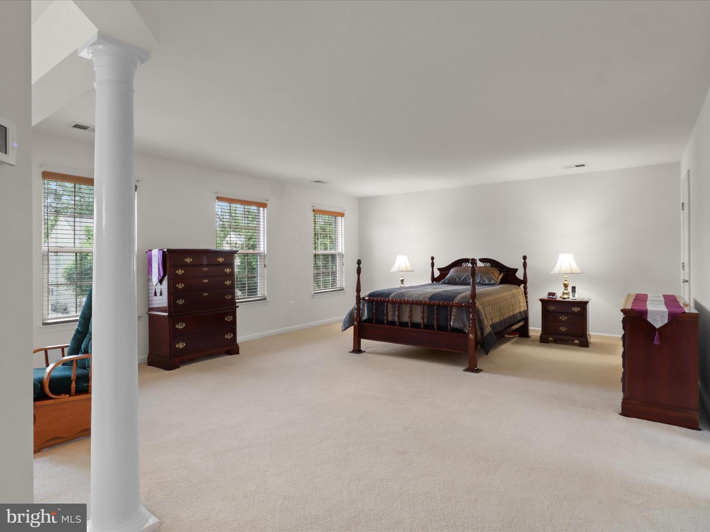 5204 SPANISH DOLLAR CT, WOODBRIDGE, Virginia 22193, 4 Bedrooms Bedrooms, ,3 BathroomsBathrooms,Residential,For sale,5204 SPANISH DOLLAR CT,VAPW2095012 MLS # VAPW2095012