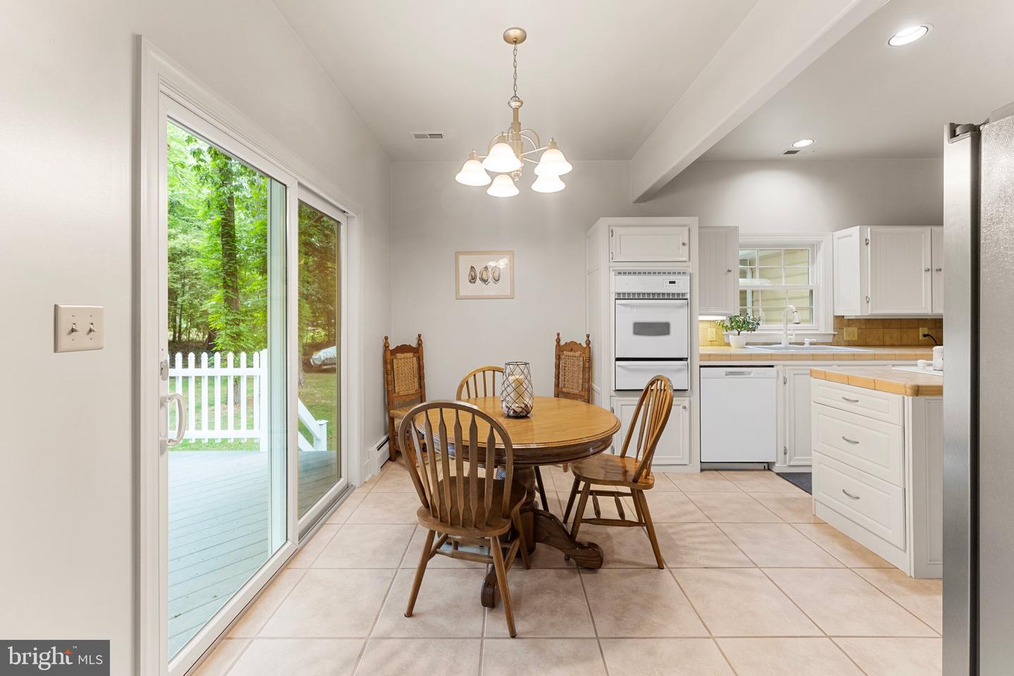 367 EDGEWATER LN, MONTROSS, Virginia 22520, 3 Bedrooms Bedrooms, ,2 BathroomsBathrooms,Residential,For sale,367 EDGEWATER LN,VAWE2008936 MLS # VAWE2008936