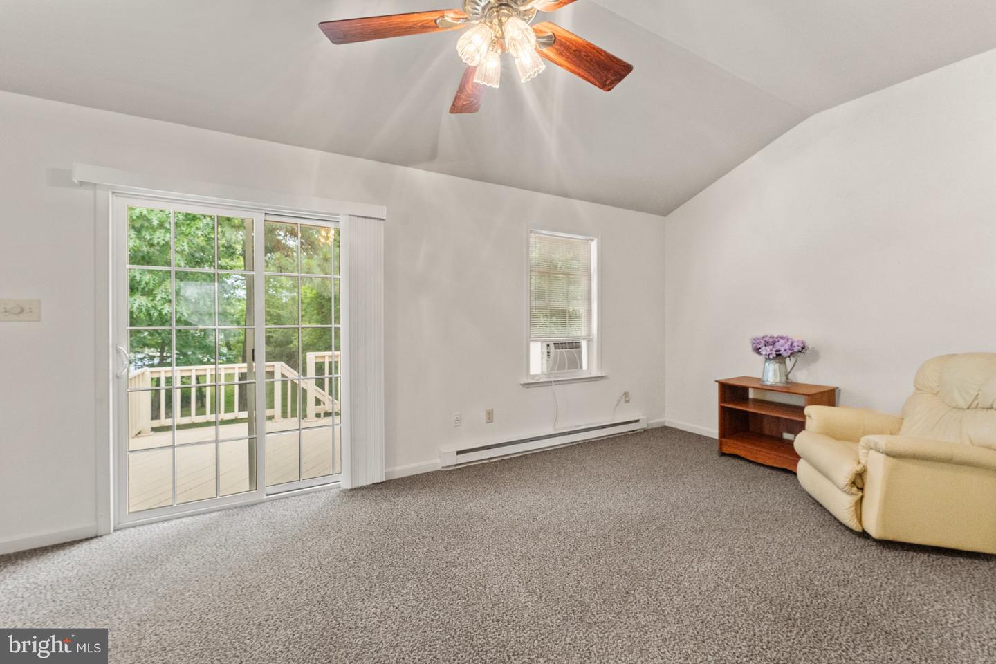 367 EDGEWATER LN, MONTROSS, Virginia 22520, 3 Bedrooms Bedrooms, ,2 BathroomsBathrooms,Residential,For sale,367 EDGEWATER LN,VAWE2008936 MLS # VAWE2008936