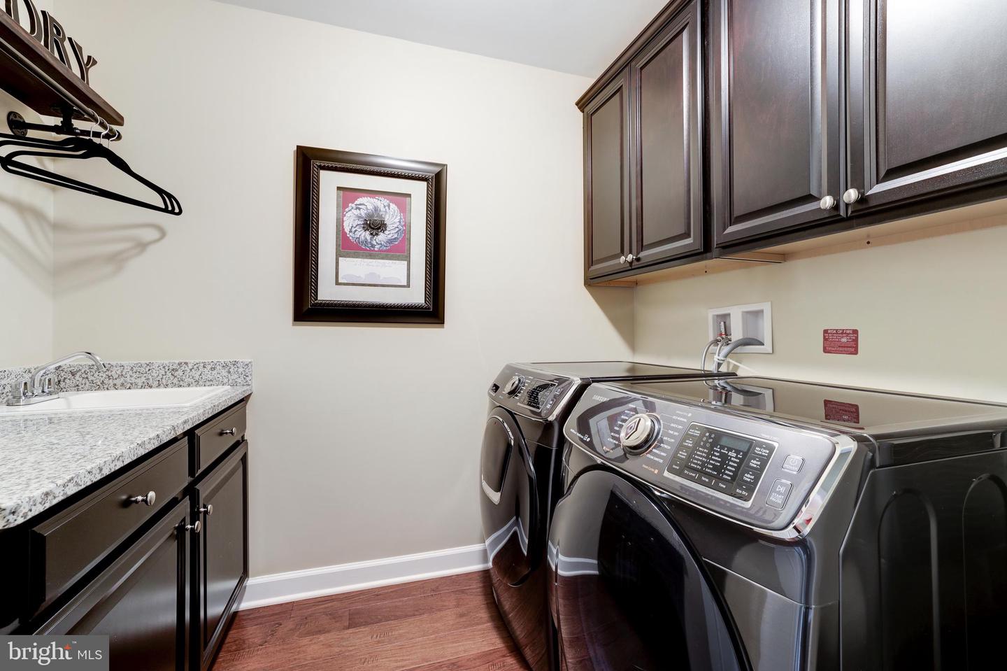 1306 WHITE FELDSPAR TER SE, LEESBURG, Virginia 20175, 4 Bedrooms Bedrooms, ,4 BathroomsBathrooms,Residential,For sale,1306 WHITE FELDSPAR TER SE,VALO2097278 MLS # VALO2097278