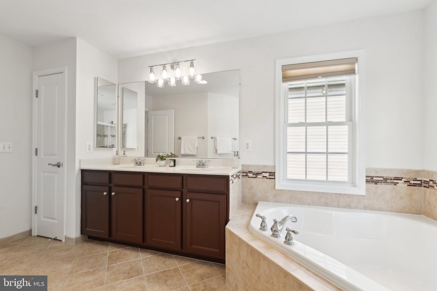 42322 RISING MOON PL, BRAMBLETON, Virginia 20148, 4 Bedrooms Bedrooms, ,3 BathroomsBathrooms,Residential,For sale,42322 RISING MOON PL,VALO2097334 MLS # VALO2097334