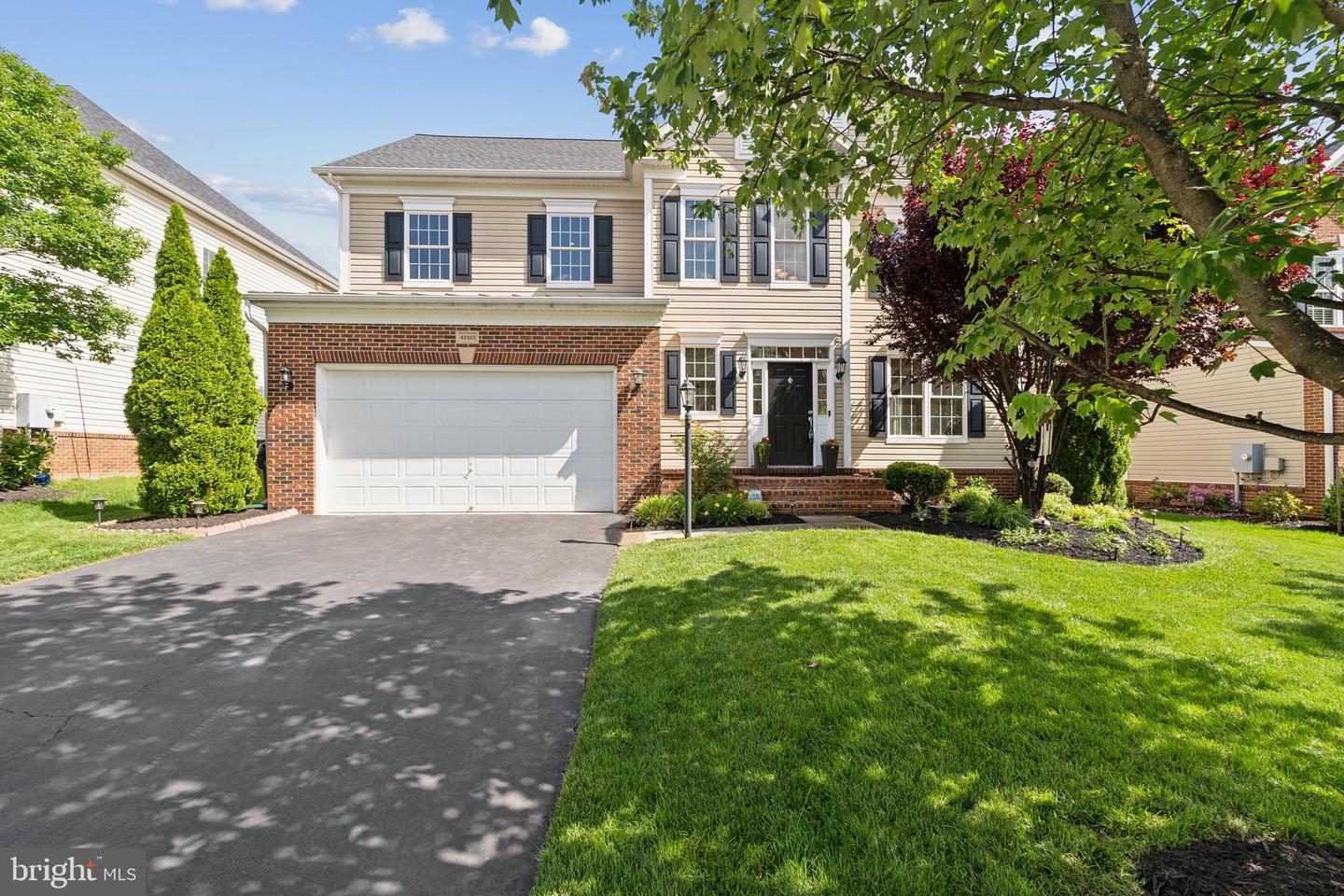 42322 RISING MOON PL, BRAMBLETON, Virginia 20148, 4 Bedrooms Bedrooms, ,3 BathroomsBathrooms,Residential,For sale,42322 RISING MOON PL,VALO2097334 MLS # VALO2097334