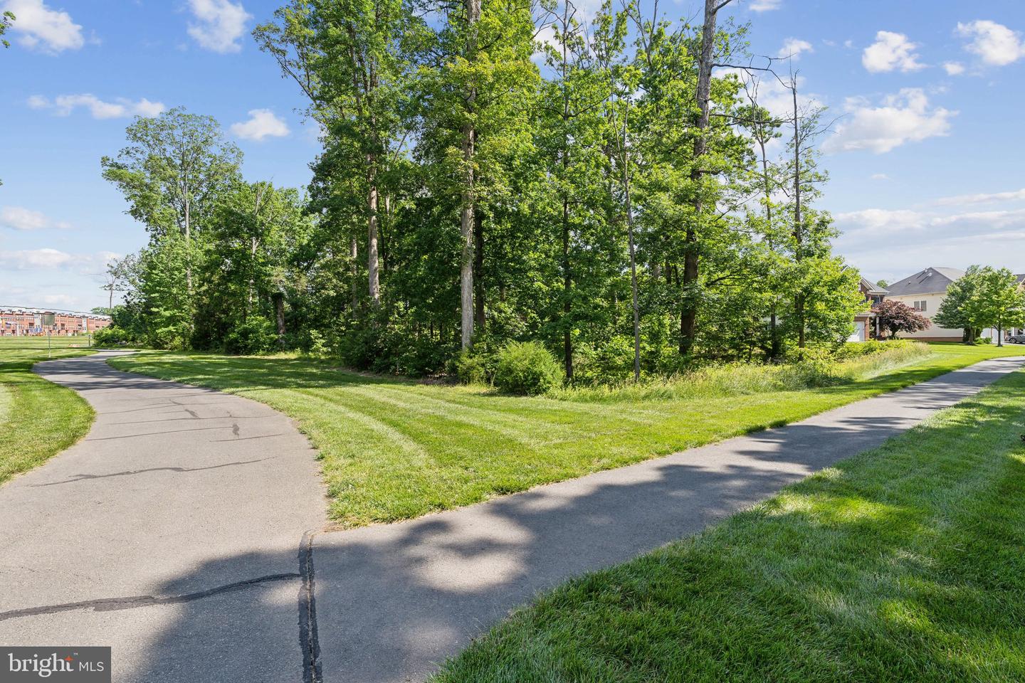 42322 RISING MOON PL, BRAMBLETON, Virginia 20148, 4 Bedrooms Bedrooms, ,3 BathroomsBathrooms,Residential,For sale,42322 RISING MOON PL,VALO2097334 MLS # VALO2097334