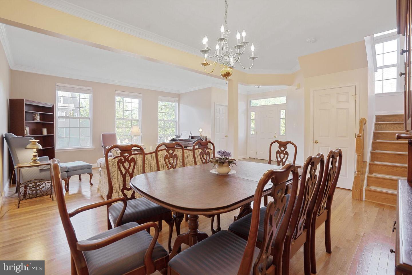 401 YORKSHIRE RIDGE CT, PURCELLVILLE, Virginia 20132, 3 Bedrooms Bedrooms, ,3 BathroomsBathrooms,Residential,For sale,401 YORKSHIRE RIDGE CT,VALO2097408 MLS # VALO2097408