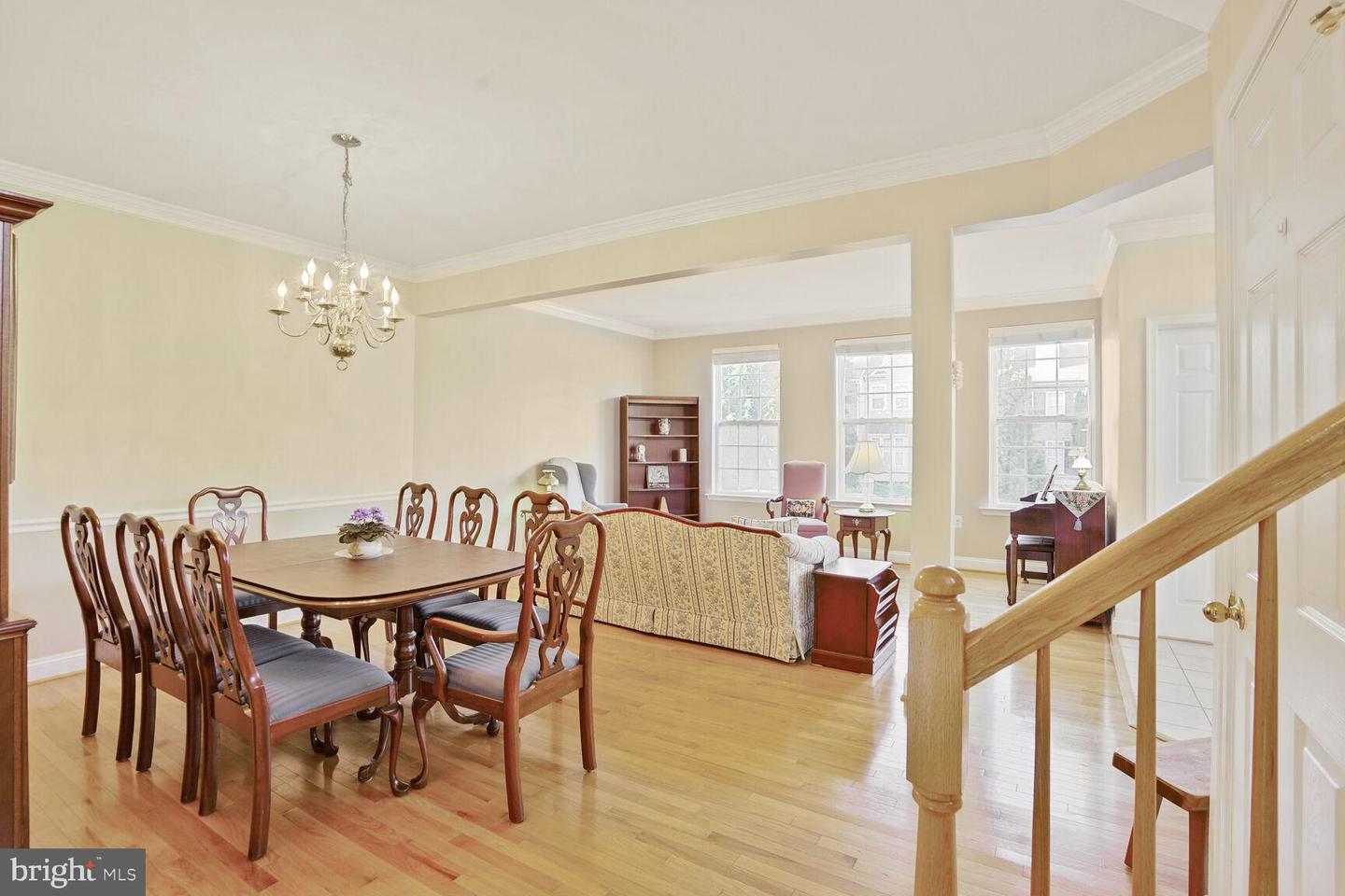 401 YORKSHIRE RIDGE CT, PURCELLVILLE, Virginia 20132, 3 Bedrooms Bedrooms, ,3 BathroomsBathrooms,Residential,For sale,401 YORKSHIRE RIDGE CT,VALO2097408 MLS # VALO2097408