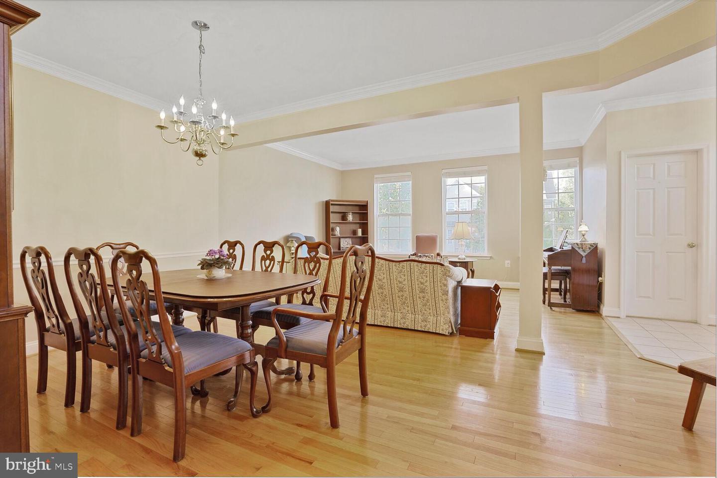 401 YORKSHIRE RIDGE CT, PURCELLVILLE, Virginia 20132, 3 Bedrooms Bedrooms, ,3 BathroomsBathrooms,Residential,For sale,401 YORKSHIRE RIDGE CT,VALO2097408 MLS # VALO2097408
