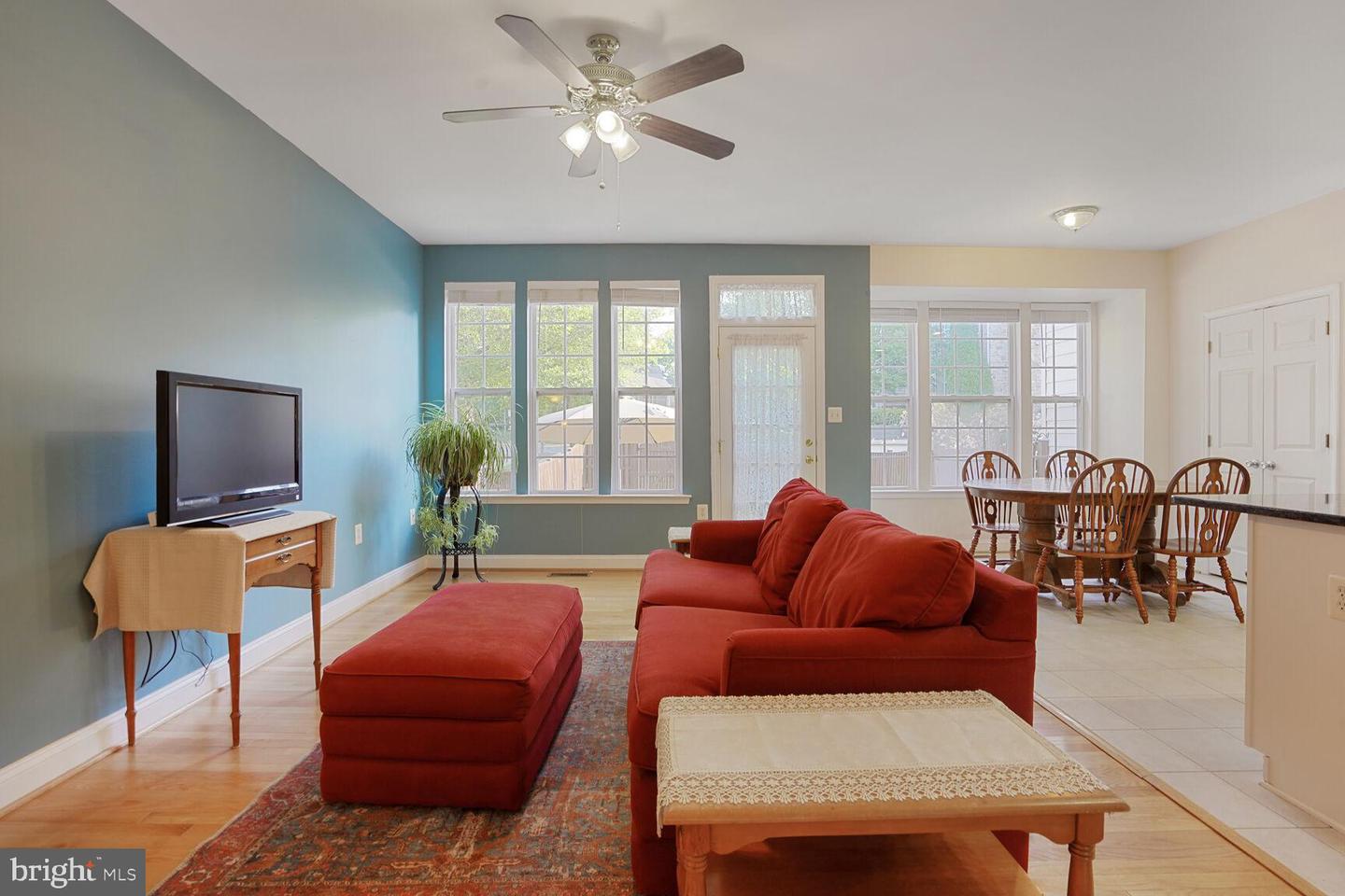 401 YORKSHIRE RIDGE CT, PURCELLVILLE, Virginia 20132, 3 Bedrooms Bedrooms, ,3 BathroomsBathrooms,Residential,For sale,401 YORKSHIRE RIDGE CT,VALO2097408 MLS # VALO2097408