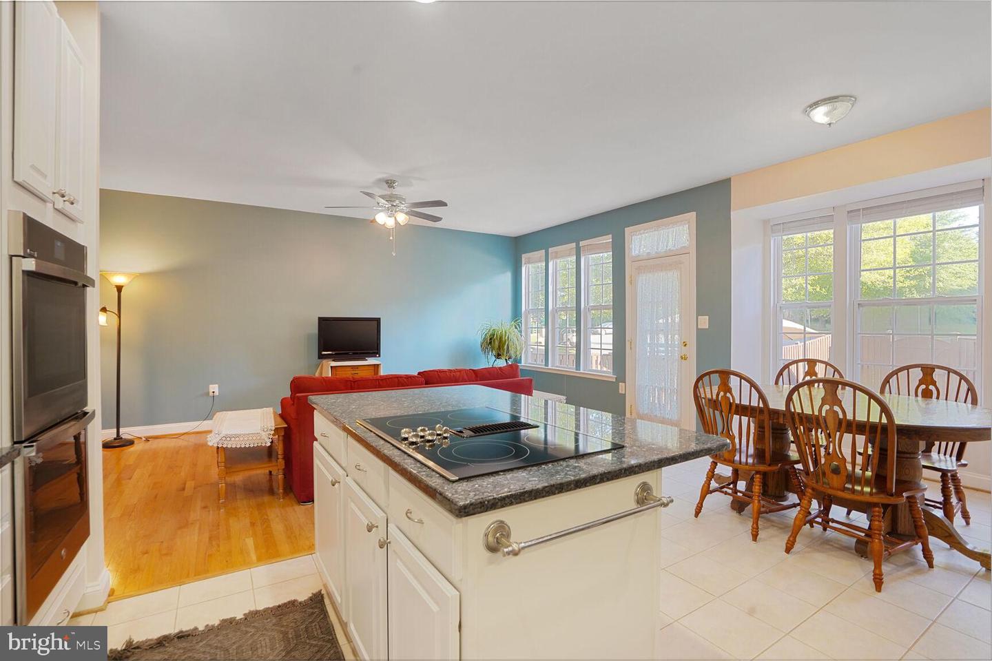 401 YORKSHIRE RIDGE CT, PURCELLVILLE, Virginia 20132, 3 Bedrooms Bedrooms, ,3 BathroomsBathrooms,Residential,For sale,401 YORKSHIRE RIDGE CT,VALO2097408 MLS # VALO2097408