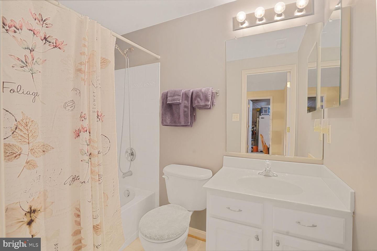 401 YORKSHIRE RIDGE CT, PURCELLVILLE, Virginia 20132, 3 Bedrooms Bedrooms, ,3 BathroomsBathrooms,Residential,For sale,401 YORKSHIRE RIDGE CT,VALO2097408 MLS # VALO2097408