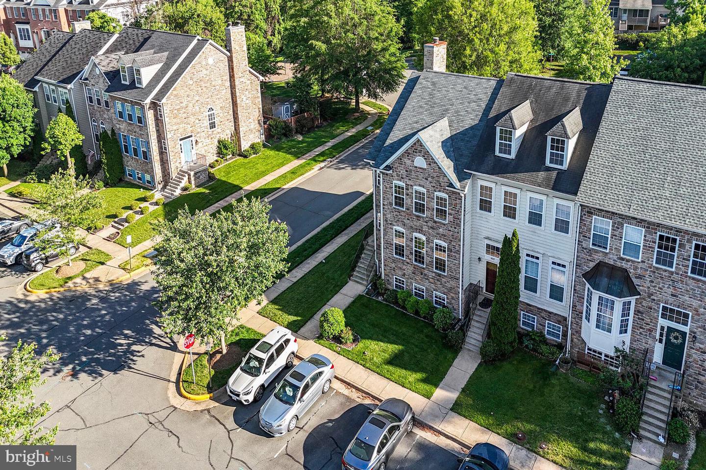 401 YORKSHIRE RIDGE CT, PURCELLVILLE, Virginia 20132, 3 Bedrooms Bedrooms, ,3 BathroomsBathrooms,Residential,For sale,401 YORKSHIRE RIDGE CT,VALO2097408 MLS # VALO2097408
