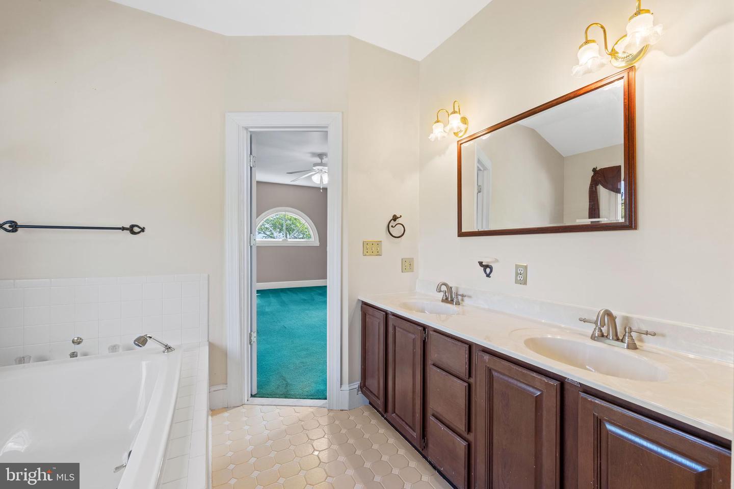 650 YOWELL DR, CULPEPER, Virginia 22701, 4 Bedrooms Bedrooms, 11 Rooms Rooms,3 BathroomsBathrooms,Residential,For sale,650 YOWELL DR,VACU2010654 MLS # VACU2010654