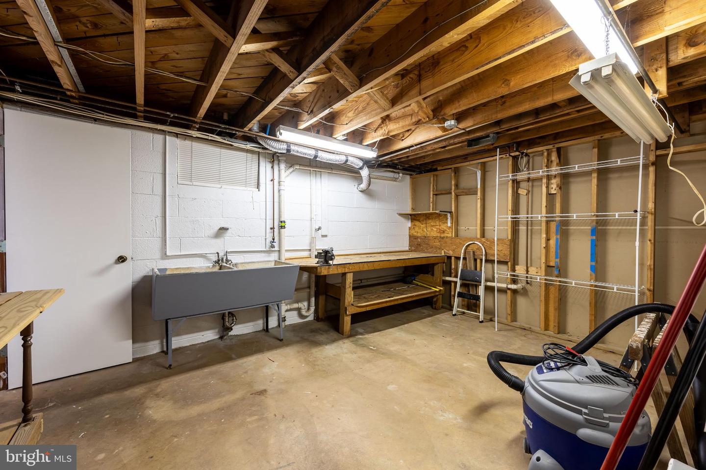 650 YOWELL DR, CULPEPER, Virginia 22701, 4 Bedrooms Bedrooms, 11 Rooms Rooms,3 BathroomsBathrooms,Residential,For sale,650 YOWELL DR,VACU2010654 MLS # VACU2010654