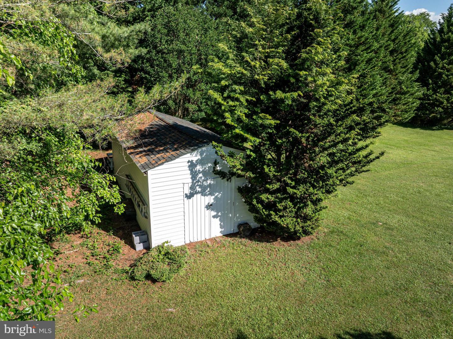 650 YOWELL DR, CULPEPER, Virginia 22701, 4 Bedrooms Bedrooms, 11 Rooms Rooms,3 BathroomsBathrooms,Residential,For sale,650 YOWELL DR,VACU2010654 MLS # VACU2010654
