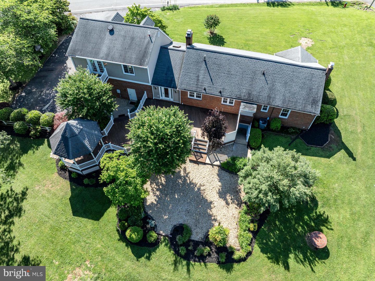 650 YOWELL DR, CULPEPER, Virginia 22701, 4 Bedrooms Bedrooms, 11 Rooms Rooms,3 BathroomsBathrooms,Residential,For sale,650 YOWELL DR,VACU2010654 MLS # VACU2010654