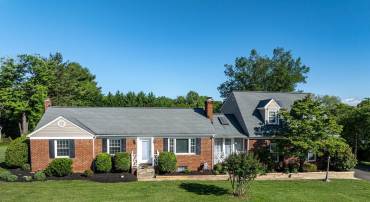 650 YOWELL DR, CULPEPER, Virginia 22701, 4 Bedrooms Bedrooms, 11 Rooms Rooms,3 BathroomsBathrooms,Residential,For sale,650 YOWELL DR,VACU2010654 MLS # VACU2010654