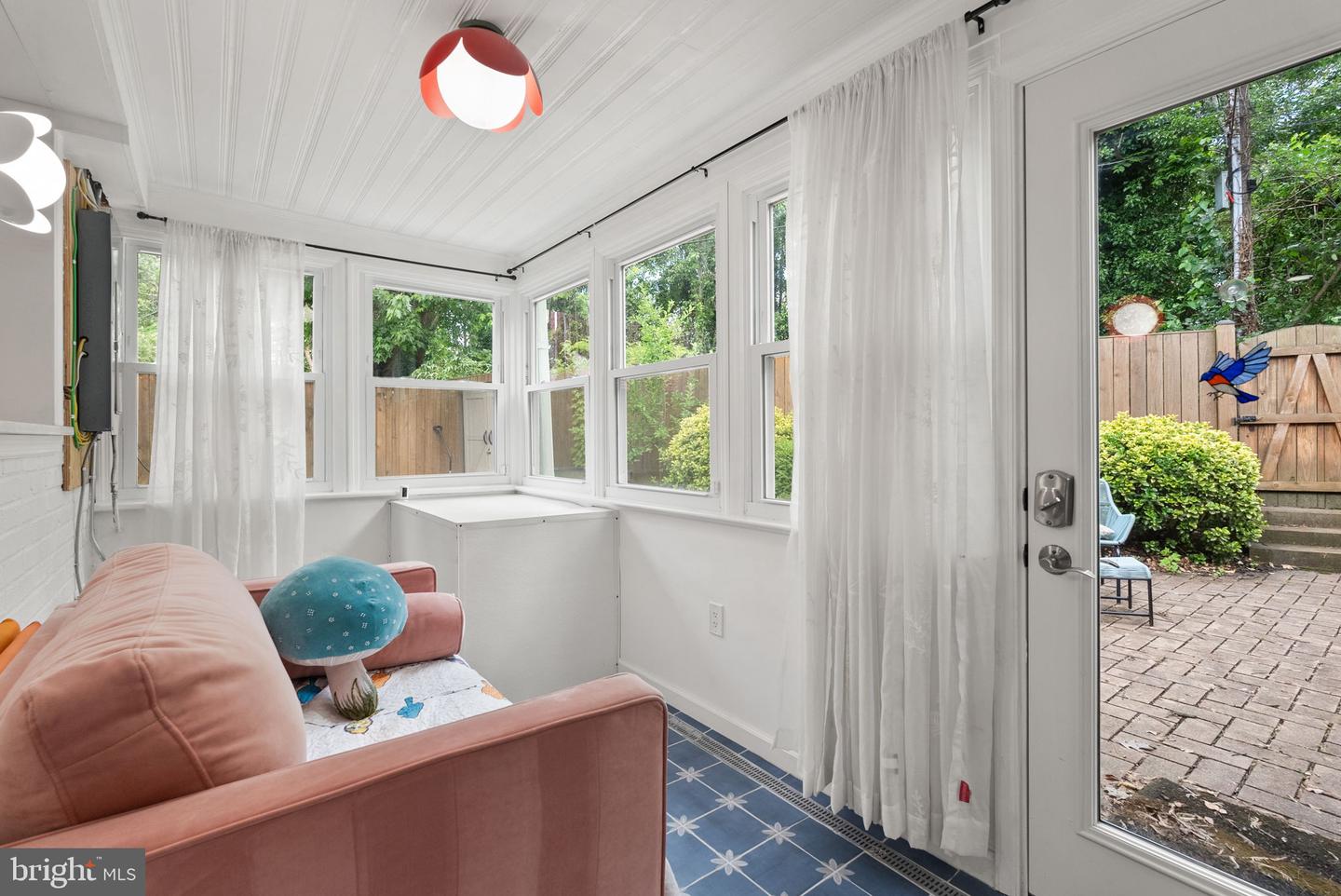 23 MOUNT VERNON AVE, ALEXANDRIA, Virginia 22301, 2 Bedrooms Bedrooms, ,1 BathroomBathrooms,Residential,For sale,23 MOUNT VERNON AVE,VAAX2045712 MLS # VAAX2045712