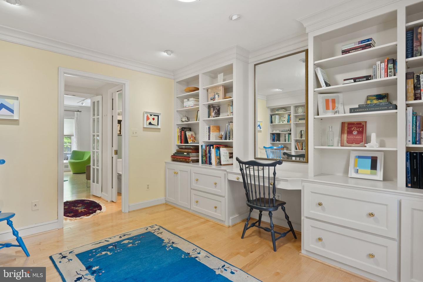 116 CAMERON MEWS, ALEXANDRIA, Virginia 22314, 4 Bedrooms Bedrooms, ,3 BathroomsBathrooms,Residential,For sale,116 CAMERON MEWS,VAAX2045730 MLS # VAAX2045730
