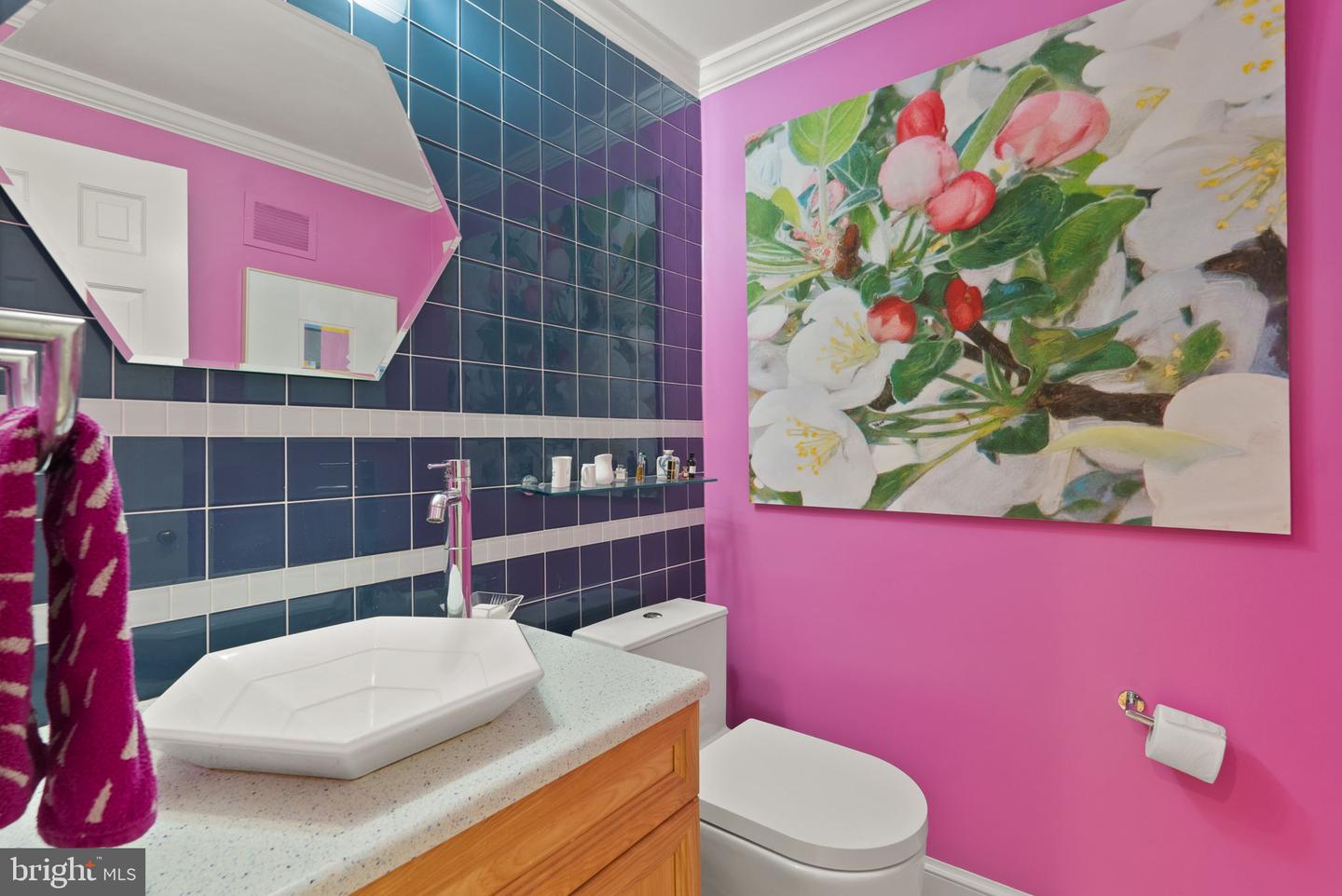 116 CAMERON MEWS, ALEXANDRIA, Virginia 22314, 4 Bedrooms Bedrooms, ,3 BathroomsBathrooms,Residential,For sale,116 CAMERON MEWS,VAAX2045730 MLS # VAAX2045730