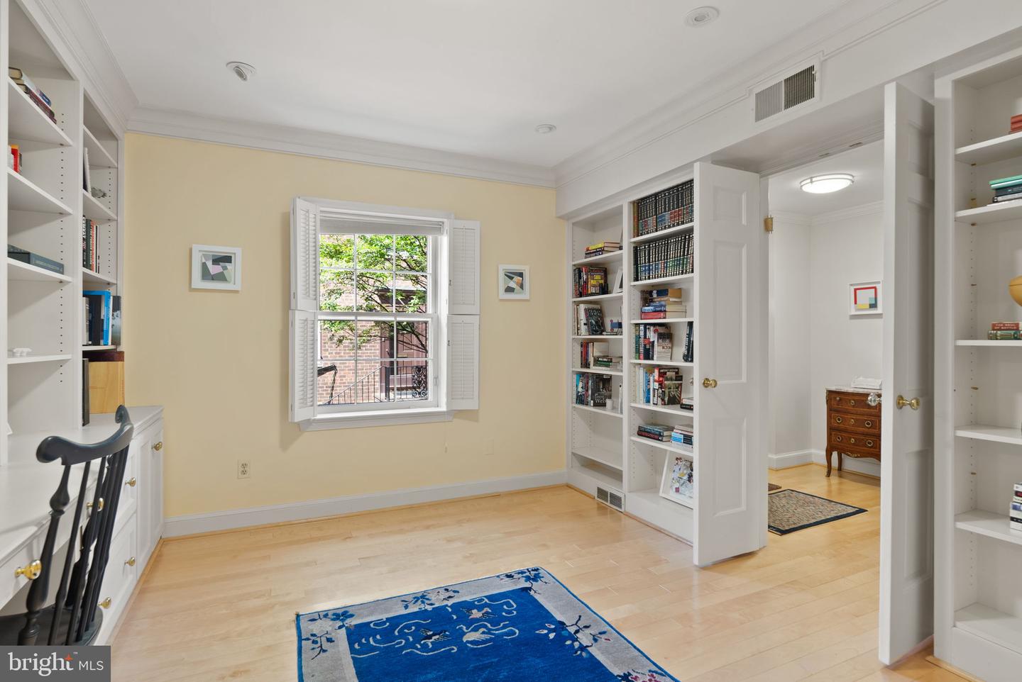 116 CAMERON MEWS, ALEXANDRIA, Virginia 22314, 4 Bedrooms Bedrooms, ,3 BathroomsBathrooms,Residential,For sale,116 CAMERON MEWS,VAAX2045730 MLS # VAAX2045730