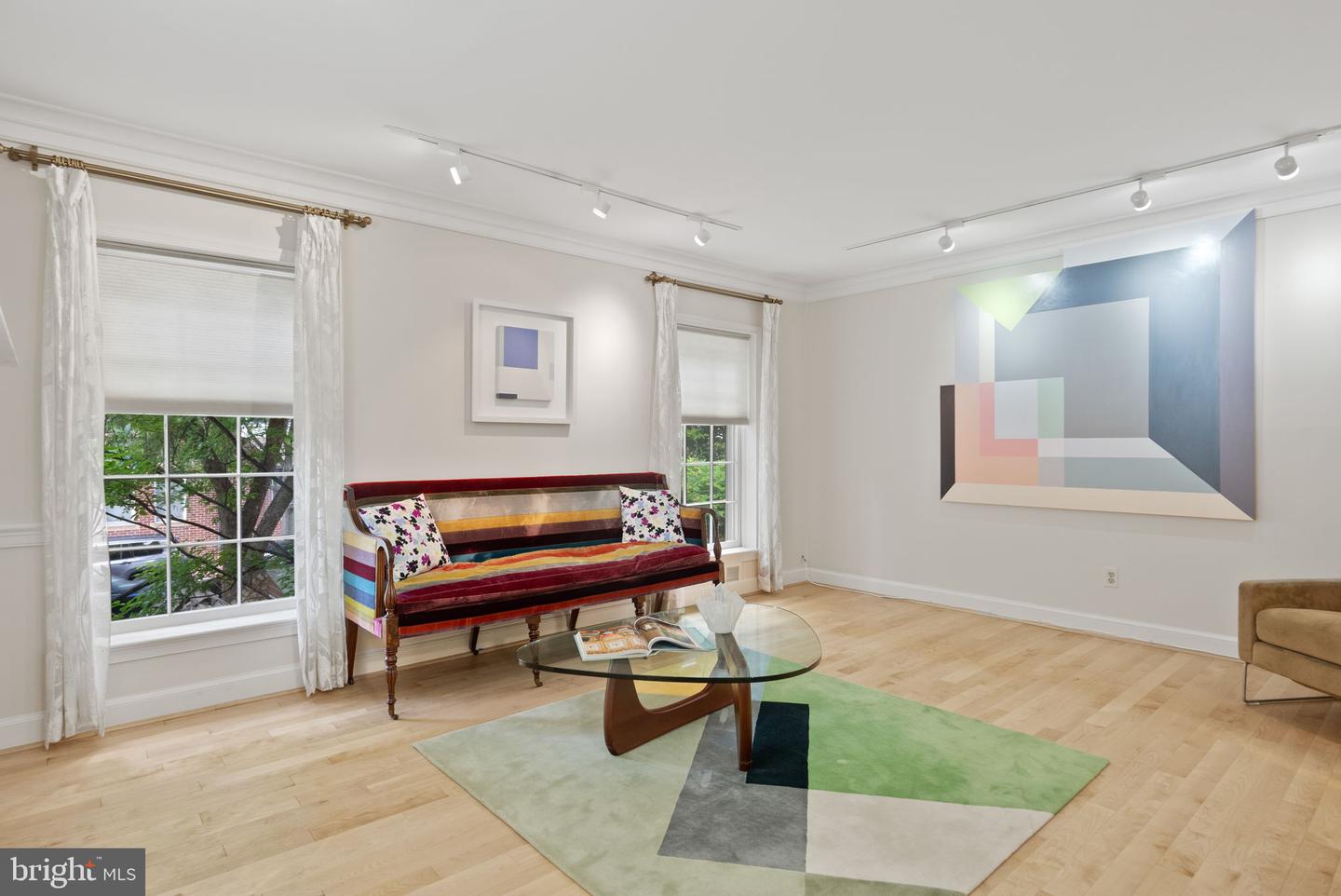 116 CAMERON MEWS, ALEXANDRIA, Virginia 22314, 4 Bedrooms Bedrooms, ,3 BathroomsBathrooms,Residential,For sale,116 CAMERON MEWS,VAAX2045730 MLS # VAAX2045730