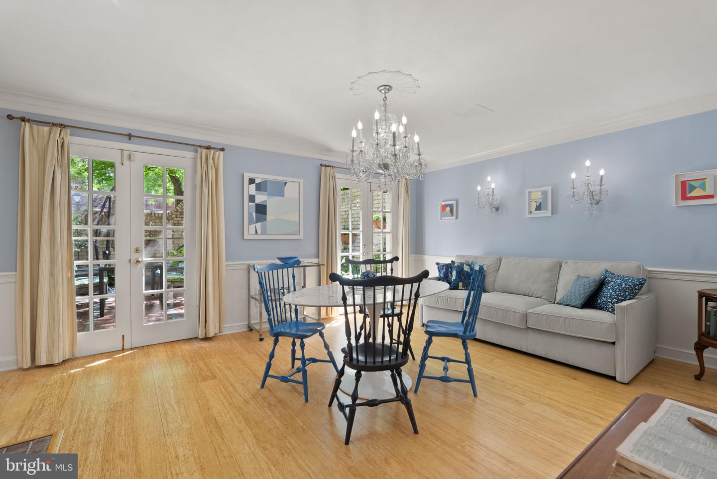116 CAMERON MEWS, ALEXANDRIA, Virginia 22314, 4 Bedrooms Bedrooms, ,3 BathroomsBathrooms,Residential,For sale,116 CAMERON MEWS,VAAX2045730 MLS # VAAX2045730