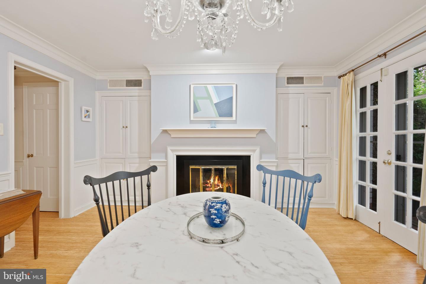 116 CAMERON MEWS, ALEXANDRIA, Virginia 22314, 4 Bedrooms Bedrooms, ,3 BathroomsBathrooms,Residential,For sale,116 CAMERON MEWS,VAAX2045730 MLS # VAAX2045730