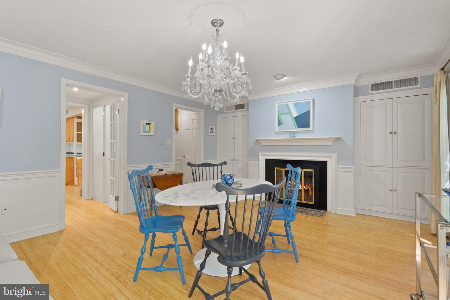 116 CAMERON MEWS, ALEXANDRIA, Virginia 22314, 4 Bedrooms Bedrooms, ,3 BathroomsBathrooms,Residential,For sale,116 CAMERON MEWS,VAAX2045730 MLS # VAAX2045730