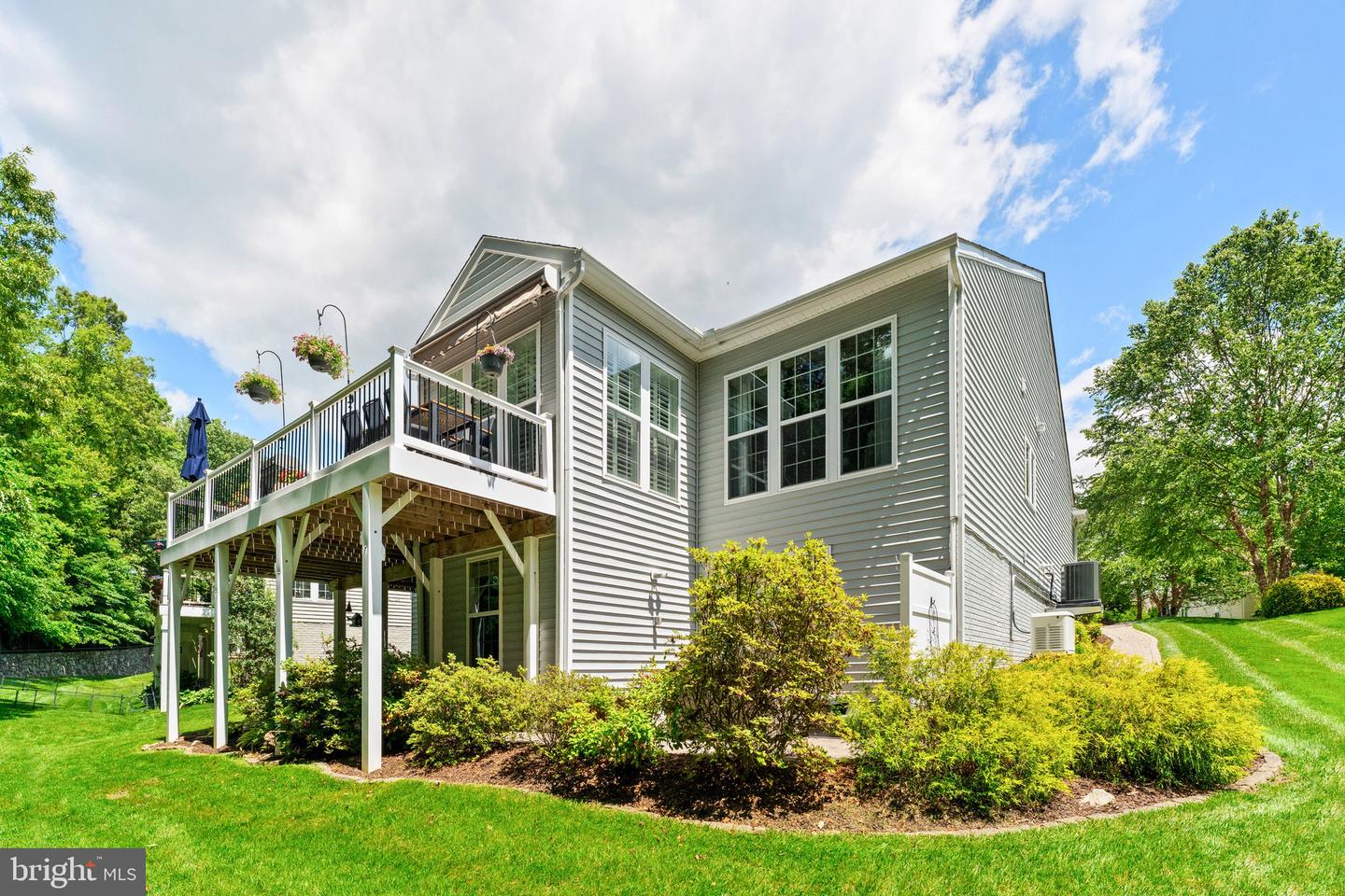 70 BATTERY POINT DR, FREDERICKSBURG, Virginia 22406, 4 Bedrooms Bedrooms, ,3 BathroomsBathrooms,Residential,For sale,70 BATTERY POINT DR,VAST2039222 MLS # VAST2039222