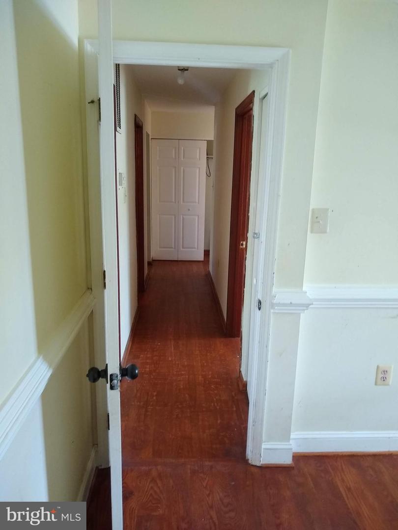 9438 WATERFORD DR, MANASSAS, Virginia 20110, 4 Bedrooms Bedrooms, ,3 BathroomsBathrooms,Residential,For sale,9438 WATERFORD DR,VAMN2008398 MLS # VAMN2008398