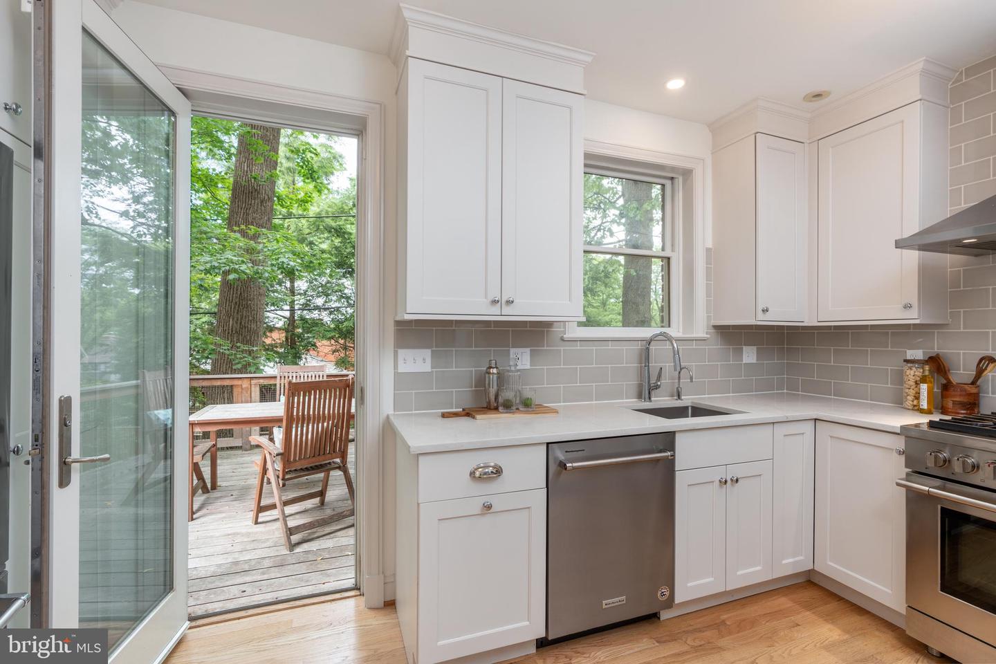 3709 JOCELYN ST NW, WASHINGTON, District Of Columbia 20015, 3 Bedrooms Bedrooms, ,3 BathroomsBathrooms,Residential,For sale,3709 JOCELYN ST NW,DCDC2202538 MLS # DCDC2202538