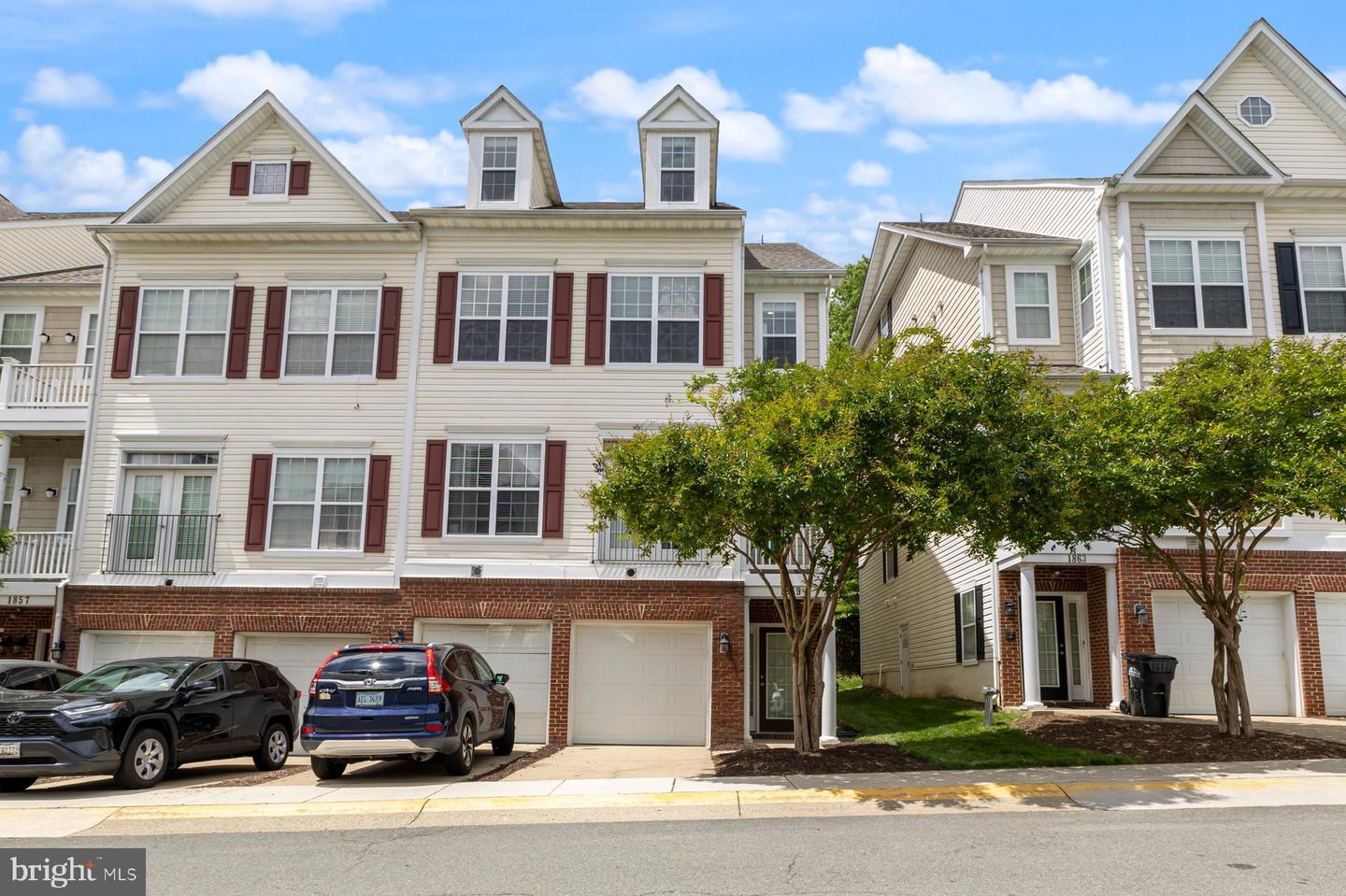 1859 CEDAR COVE WAY #201, WOODBRIDGE, Virginia 22191, 4 Bedrooms Bedrooms, ,2 BathroomsBathrooms,Residential,For sale,1859 CEDAR COVE WAY #201,VAPW2095634 MLS # VAPW2095634