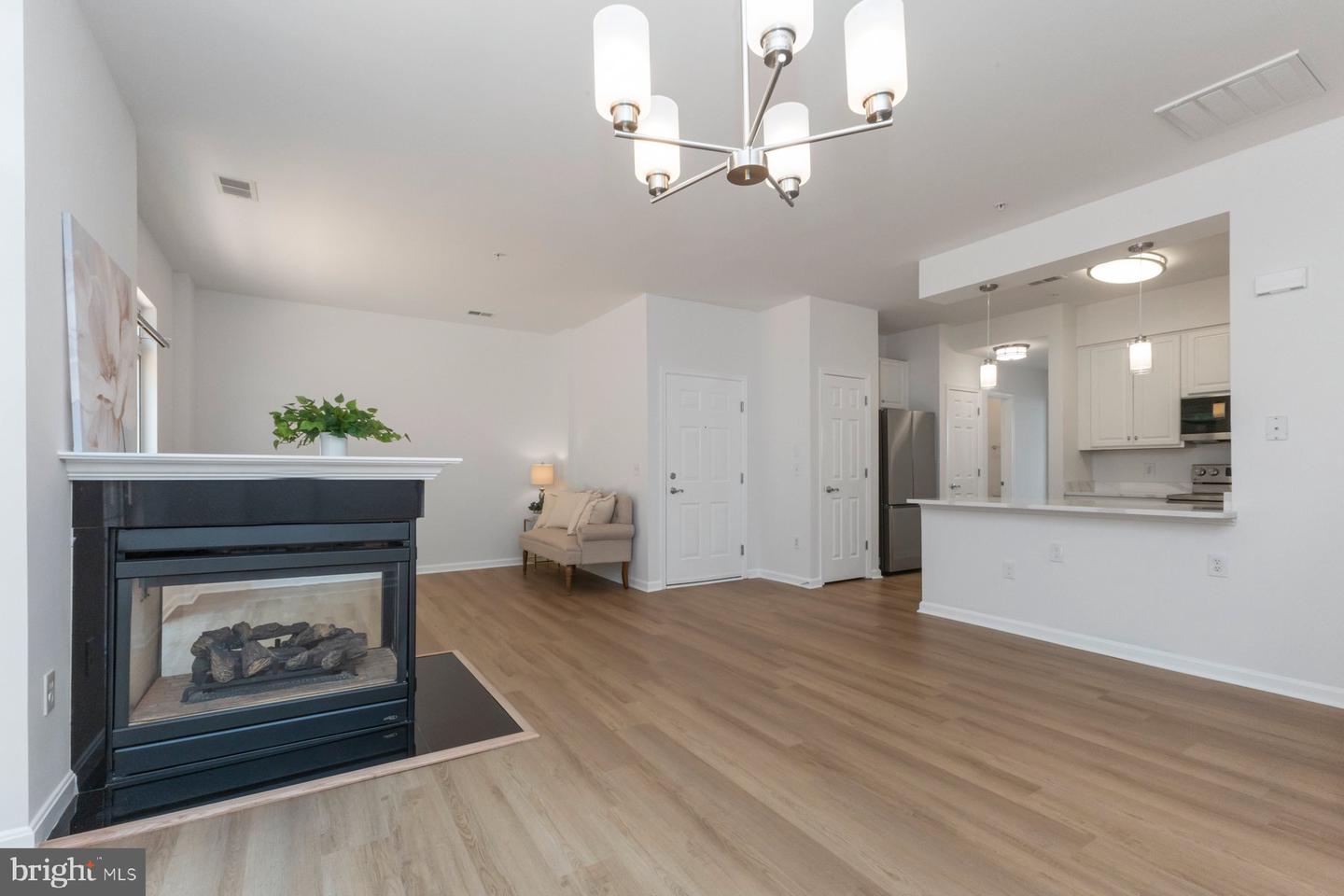 1859 CEDAR COVE WAY #201, WOODBRIDGE, Virginia 22191, 4 Bedrooms Bedrooms, ,2 BathroomsBathrooms,Residential,For sale,1859 CEDAR COVE WAY #201,VAPW2095634 MLS # VAPW2095634