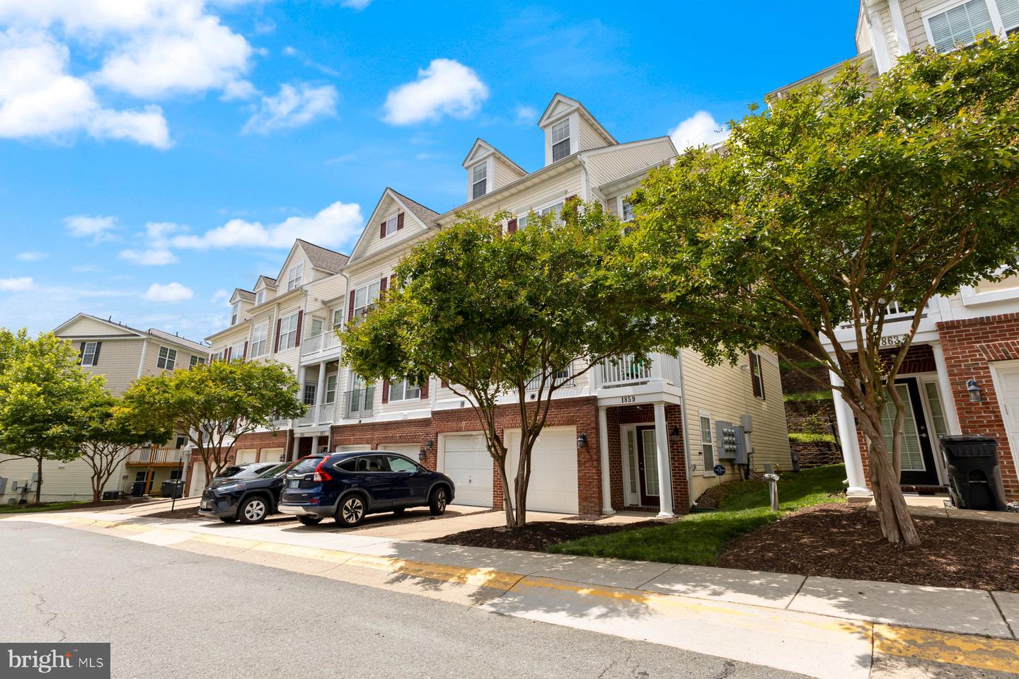 1859 CEDAR COVE WAY #201, WOODBRIDGE, Virginia 22191, 4 Bedrooms Bedrooms, ,2 BathroomsBathrooms,Residential,For sale,1859 CEDAR COVE WAY #201,VAPW2095634 MLS # VAPW2095634