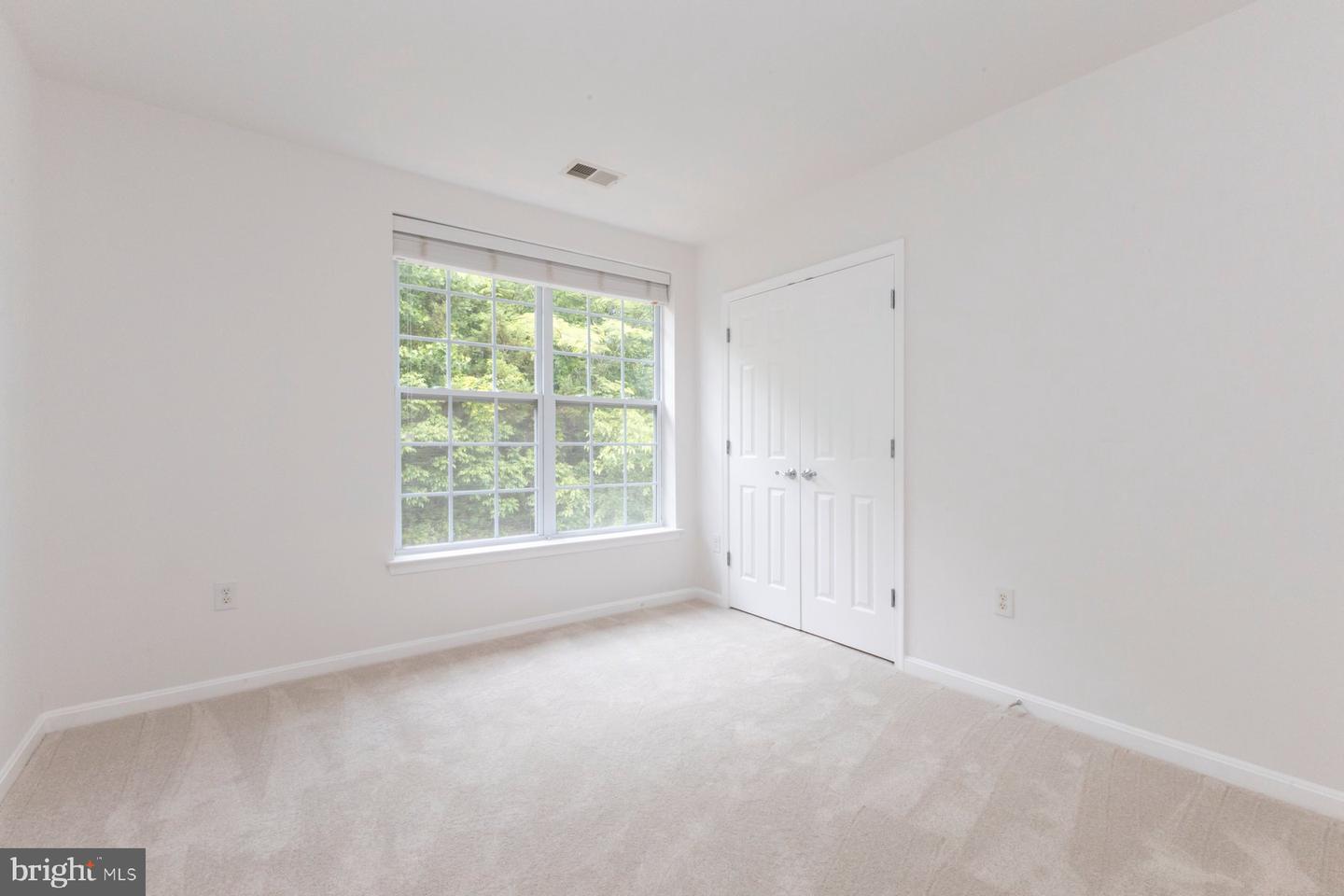 1859 CEDAR COVE WAY #201, WOODBRIDGE, Virginia 22191, 4 Bedrooms Bedrooms, ,2 BathroomsBathrooms,Residential,For sale,1859 CEDAR COVE WAY #201,VAPW2095634 MLS # VAPW2095634