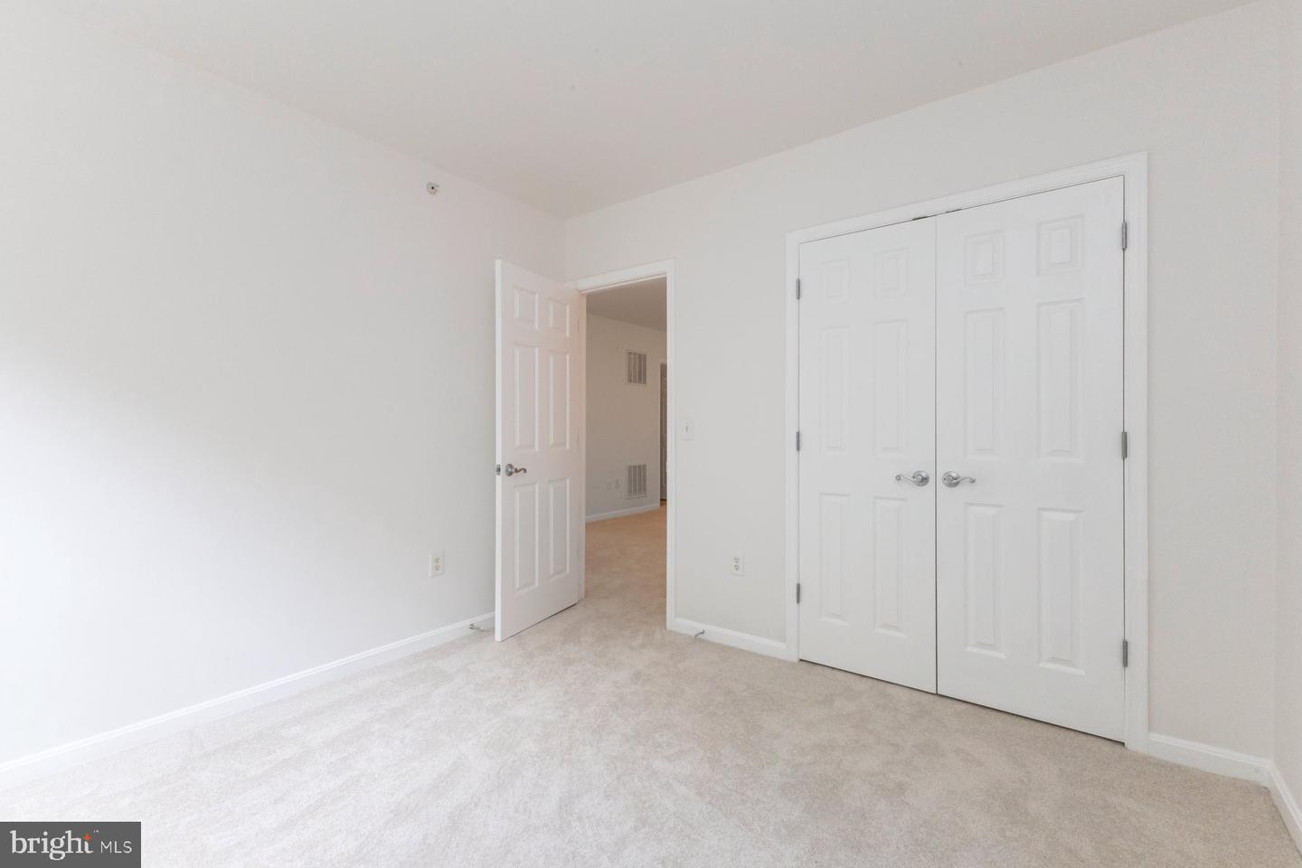 1859 CEDAR COVE WAY #201, WOODBRIDGE, Virginia 22191, 4 Bedrooms Bedrooms, ,2 BathroomsBathrooms,Residential,For sale,1859 CEDAR COVE WAY #201,VAPW2095634 MLS # VAPW2095634